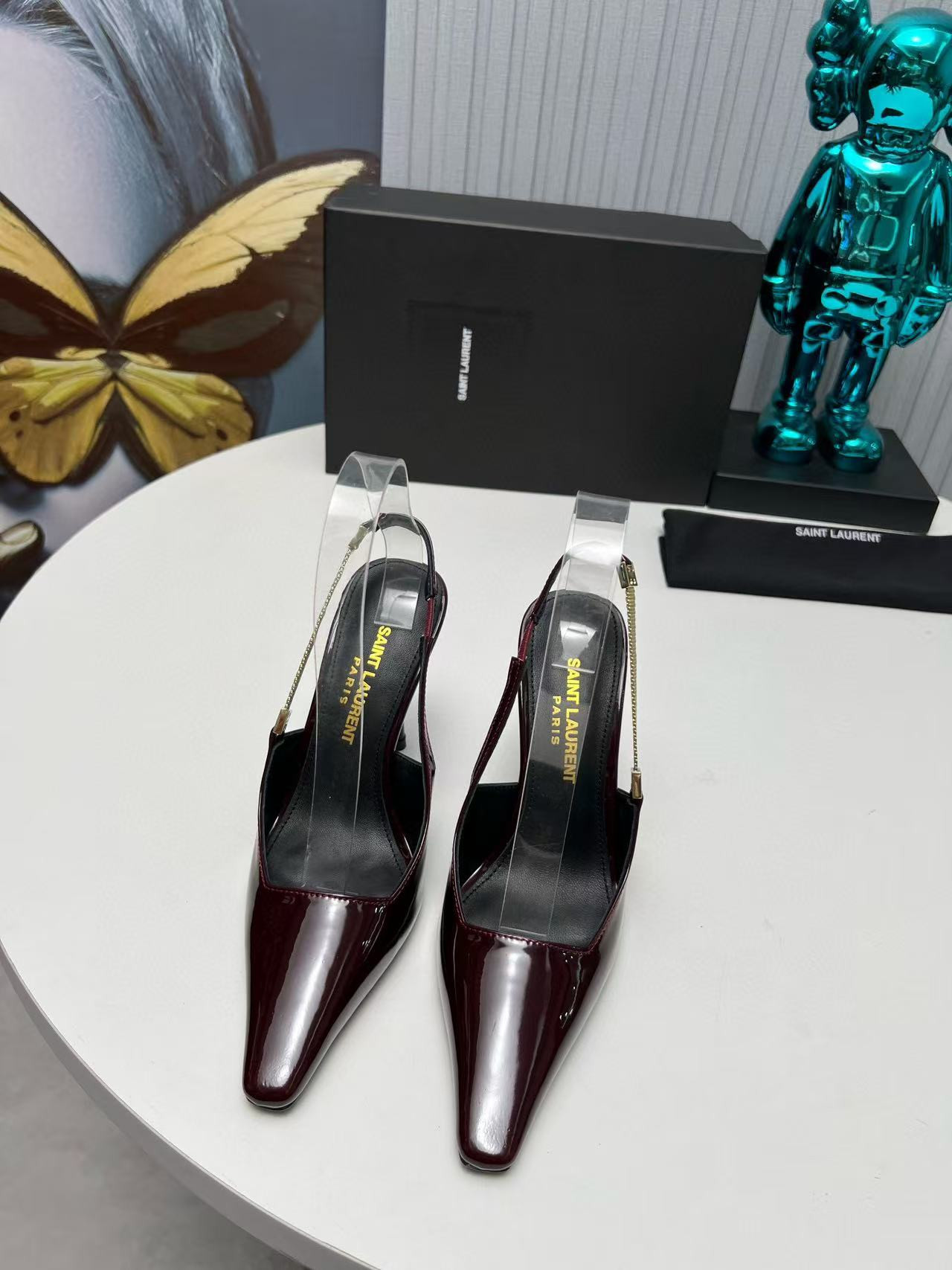 ua y*l Sa**t Lau*nt glazed calfskin lee slingback pumps