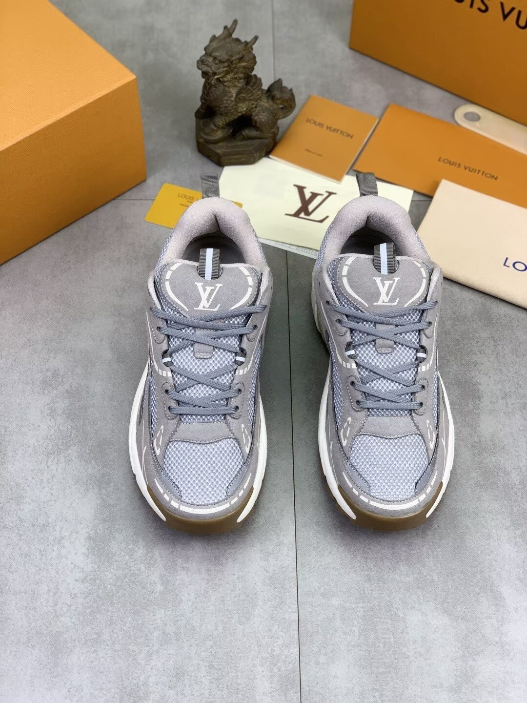 UA LV Sneakers