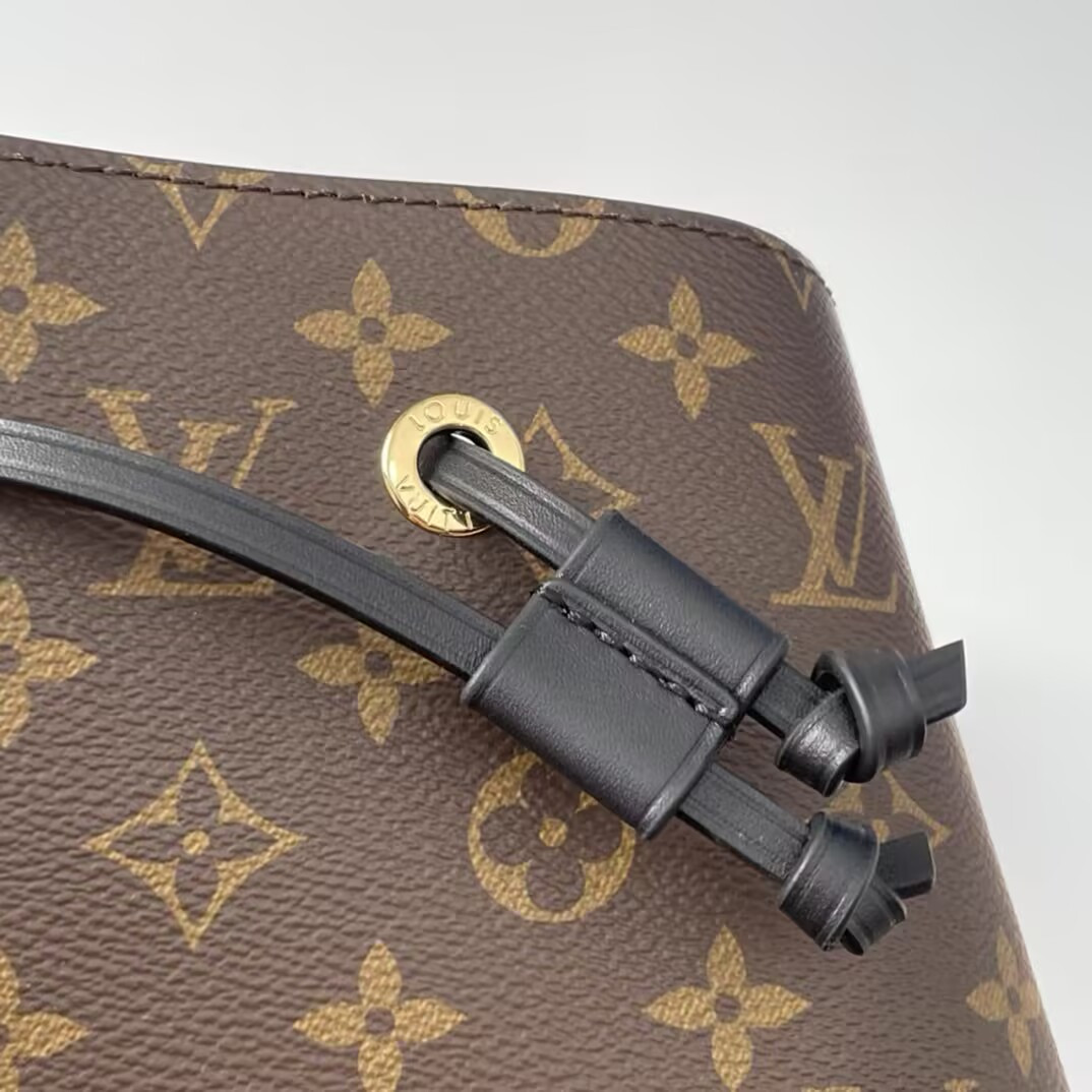 LV NÉONOÉ MM M44020 26 x 26 x 17.5 CM