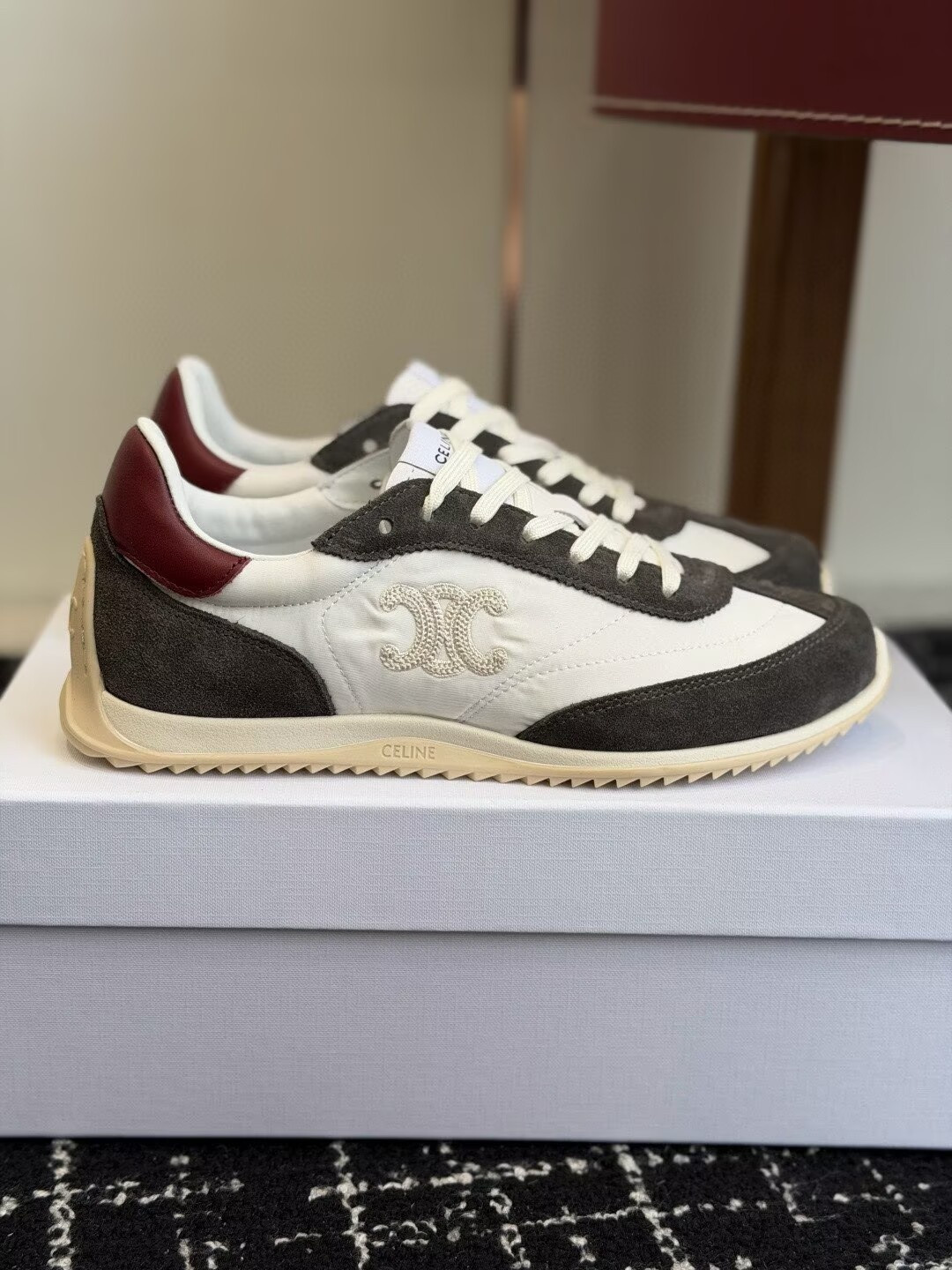ua Ce**e race low lace-up sneaker