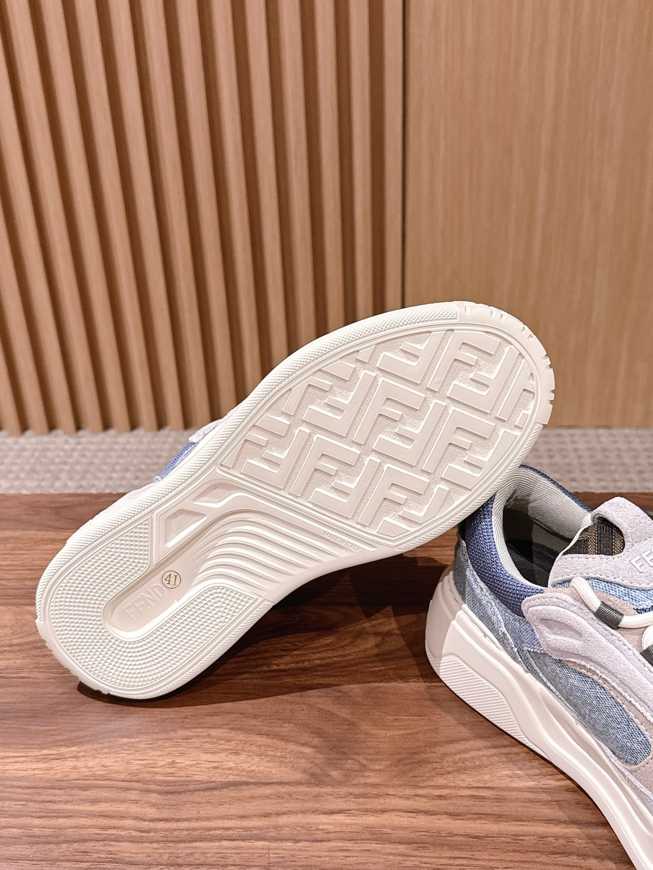 ua F**di force low-top sneakers