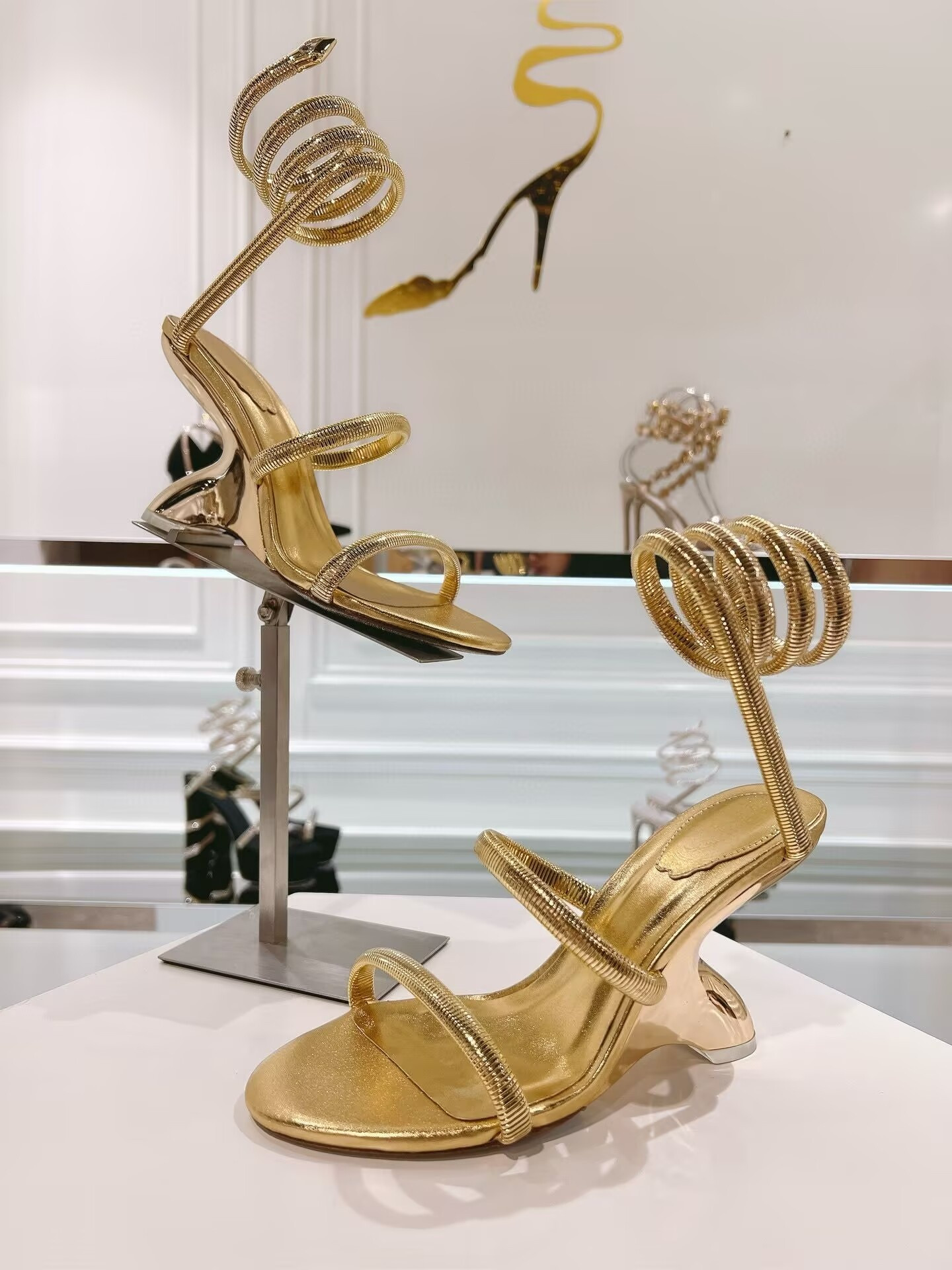 ua rené Ca0v1LLa symphony mirrored gold sandal 95mm