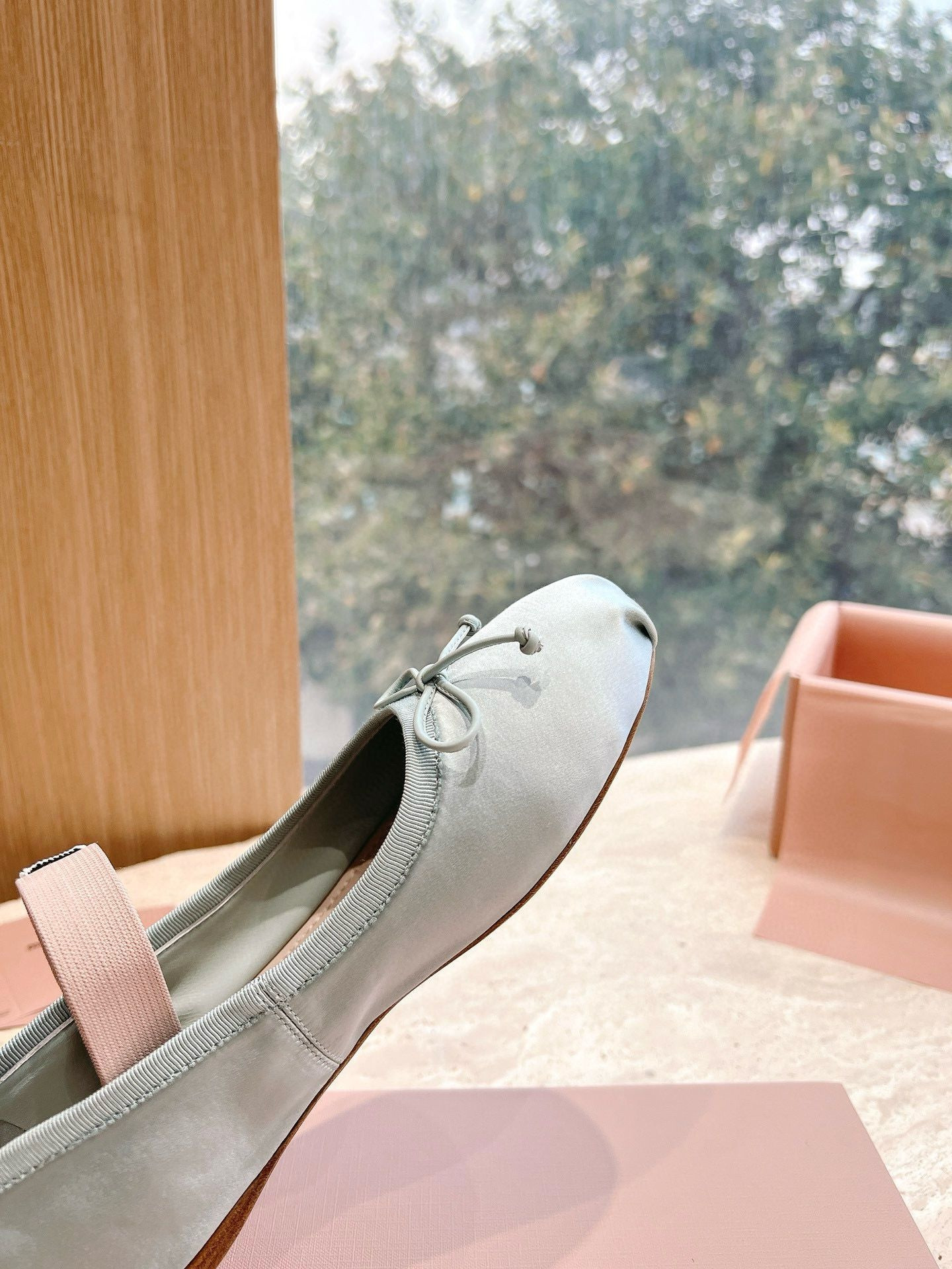 ua M1v M1v satin ballerinas
