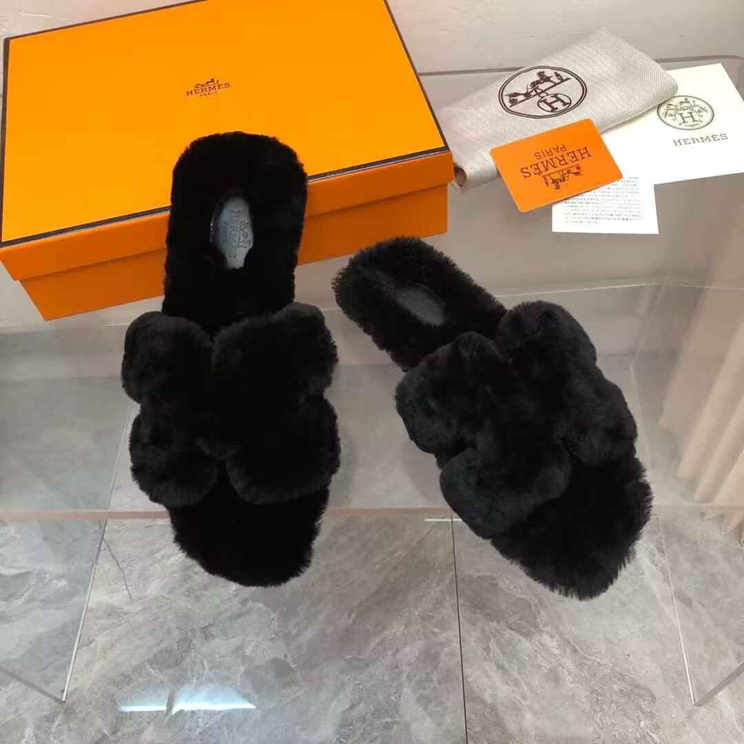 ua H**mes chypre sandal
