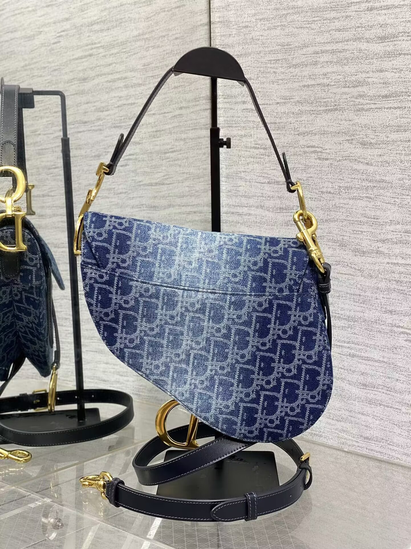 d*or saddle bag with strap blue De*1m d*or oblique jacquard 25.5 x 20 x 6.5 cm