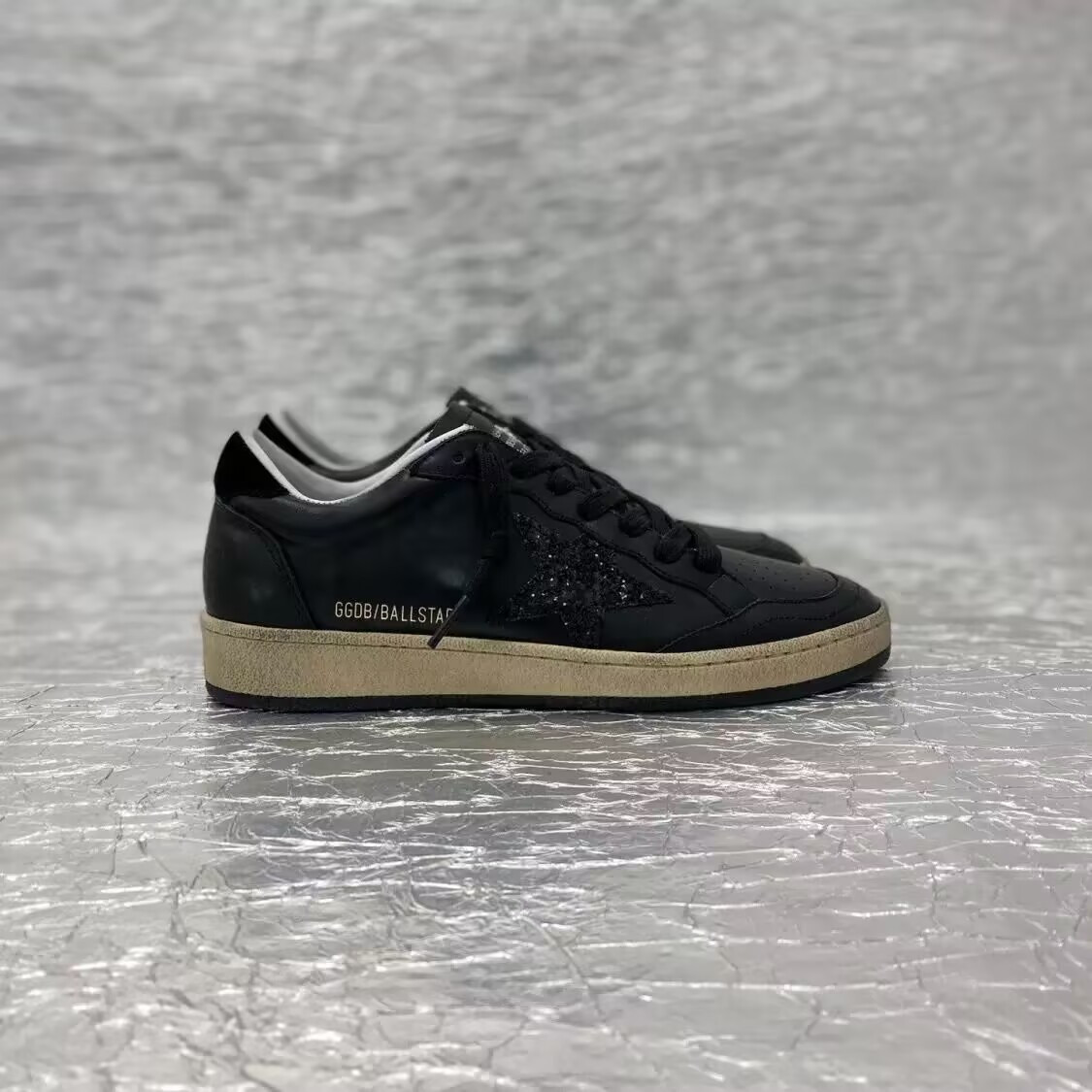 ua g01den g003e ball star in black (cusT0mized, no exchanging ,no returning)