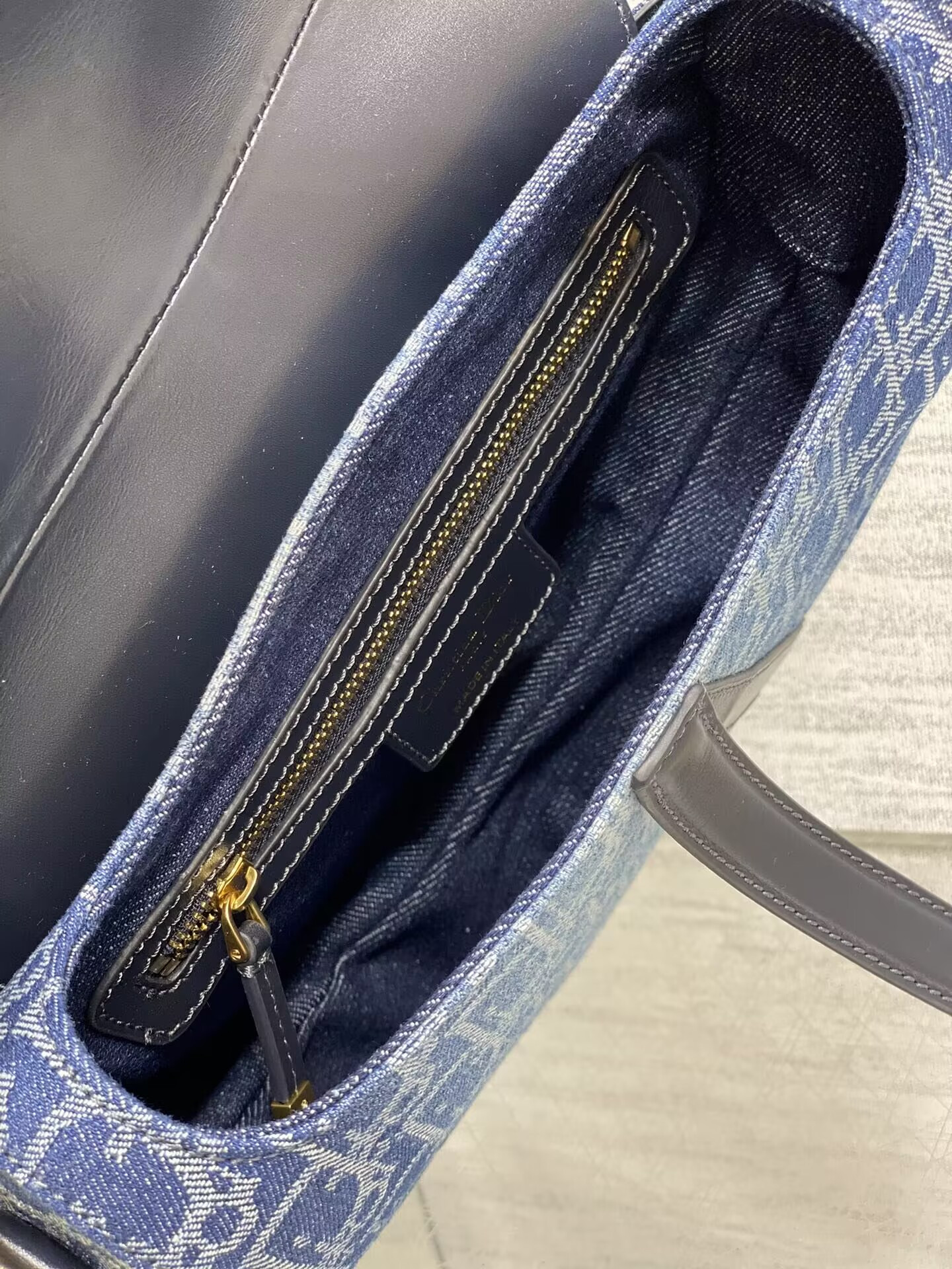 d*or saddle bag with strap blue De*1m d*or oblique jacquard 25.5 x 20 x 6.5 cm