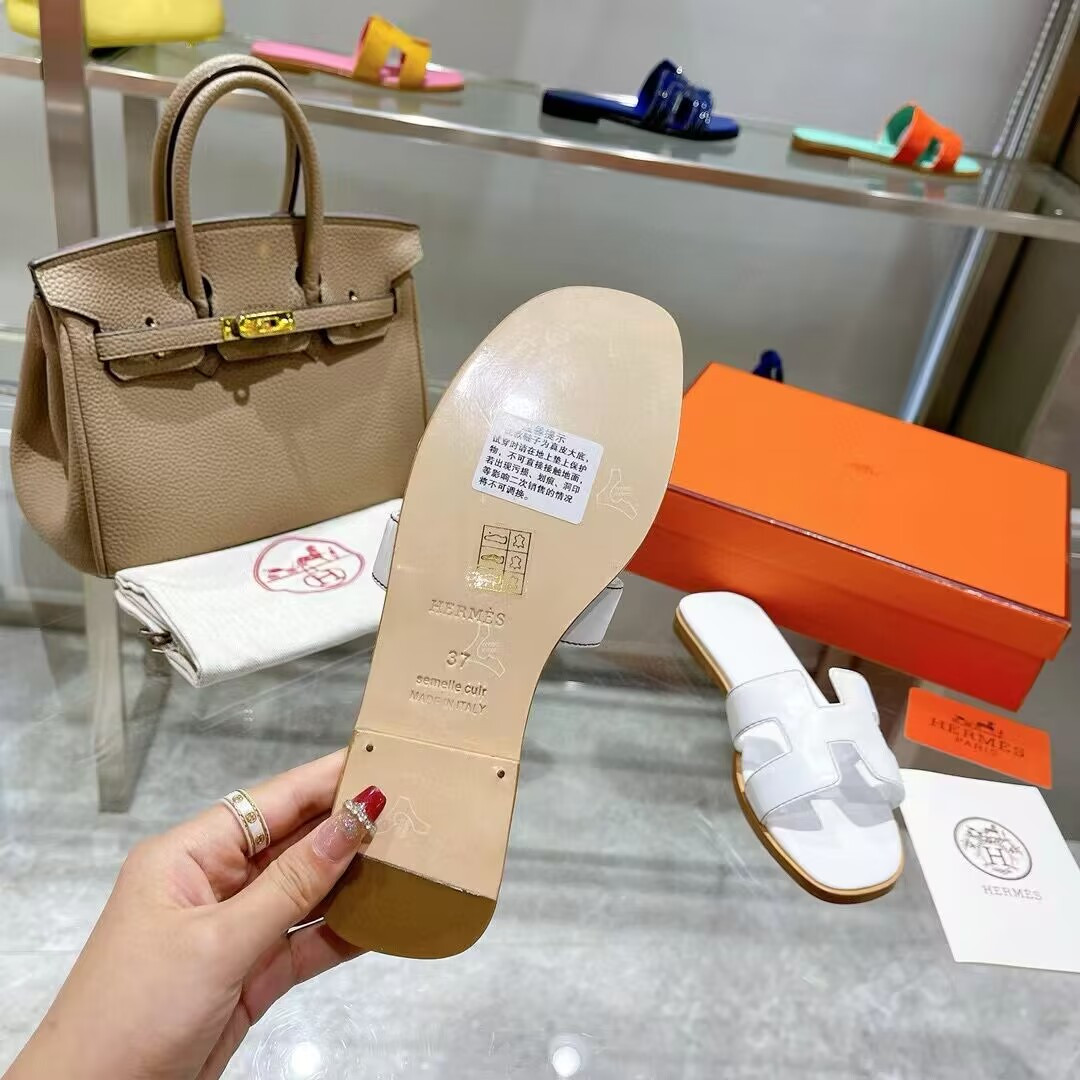 ua H**mes oran sandal