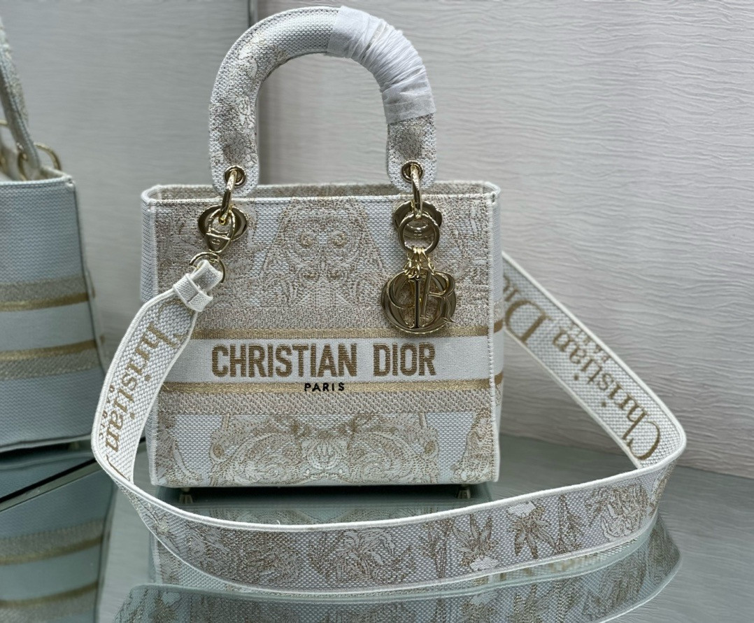 medium D*or lady d-lite bag  24 x 20 x 11 cm