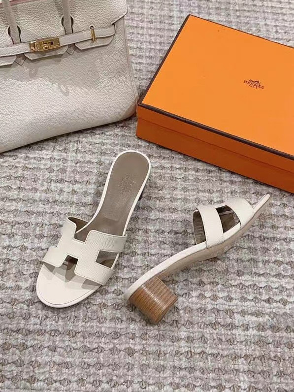 ua H**mes oasis sandal