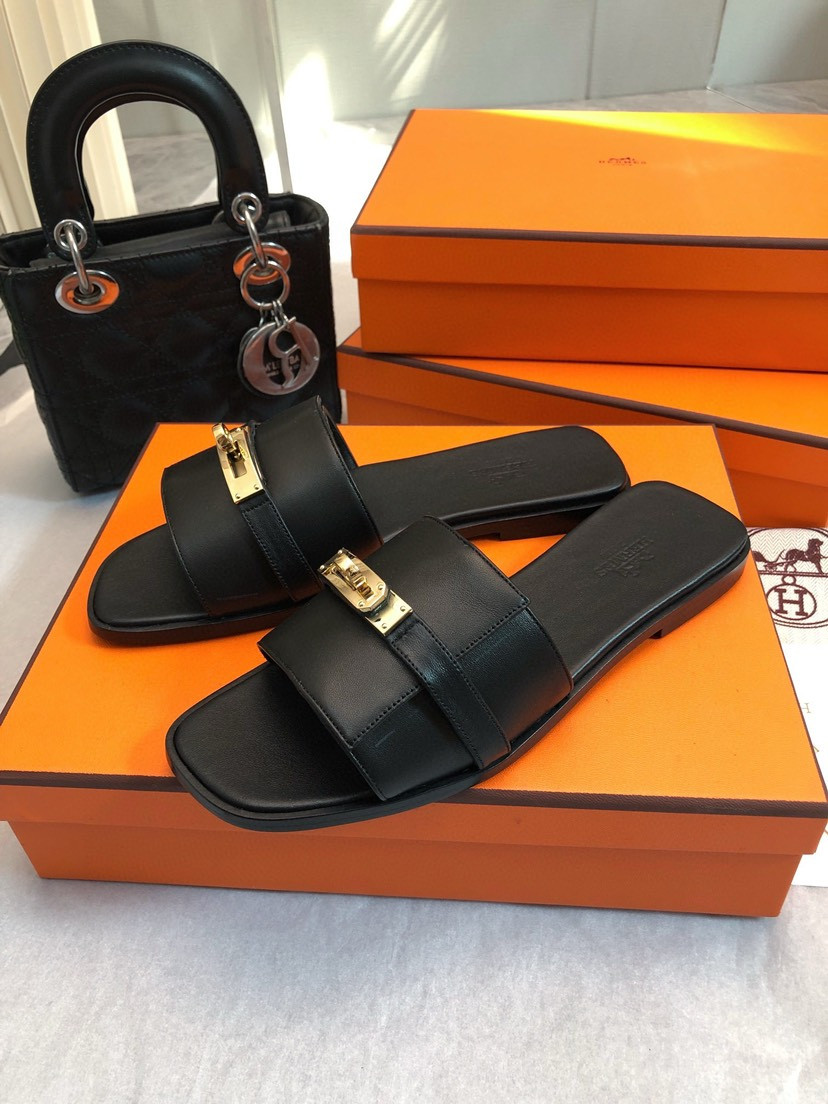 ua H**mes giulia sandal
