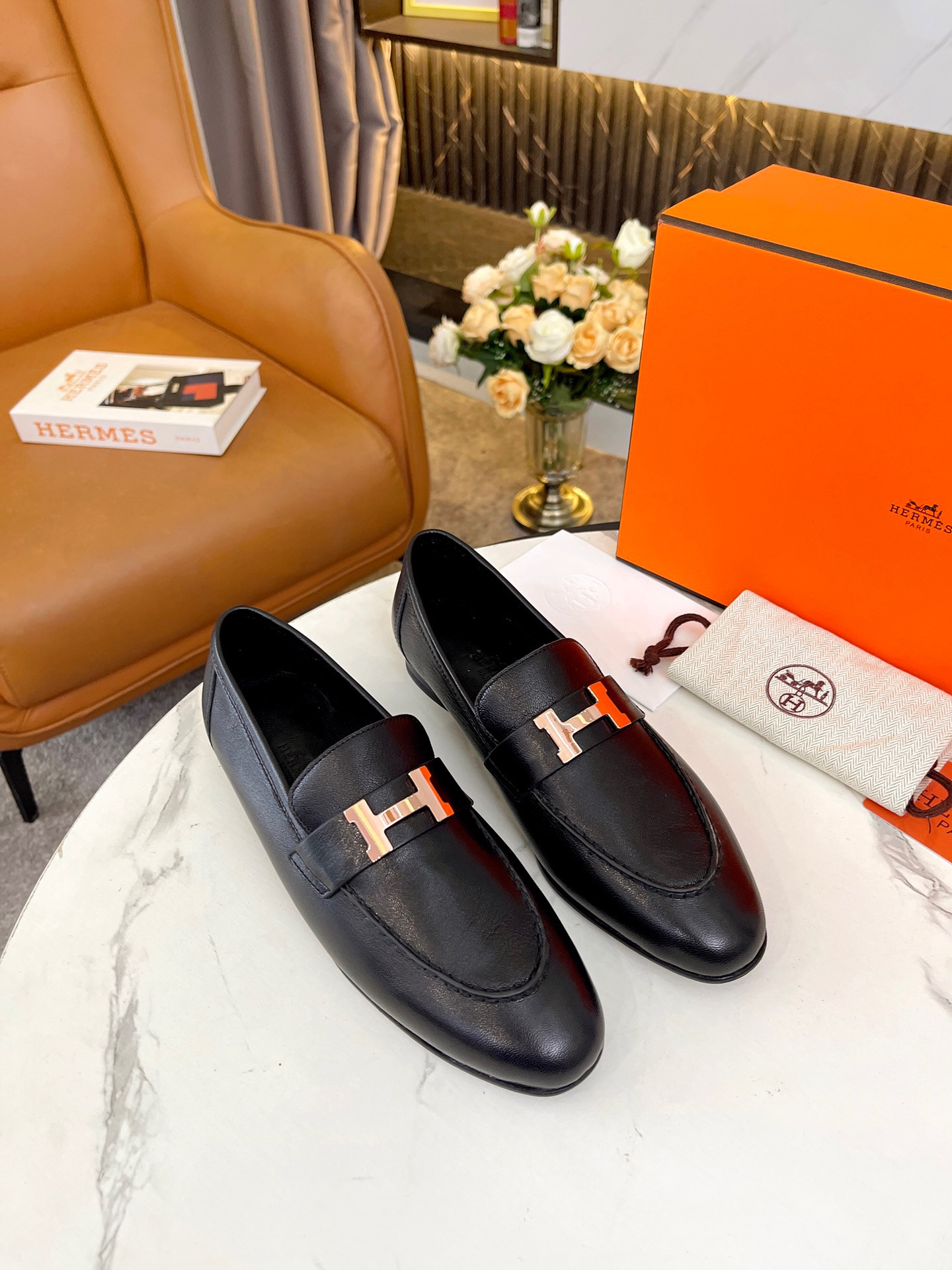 ua H**mes paris loafer