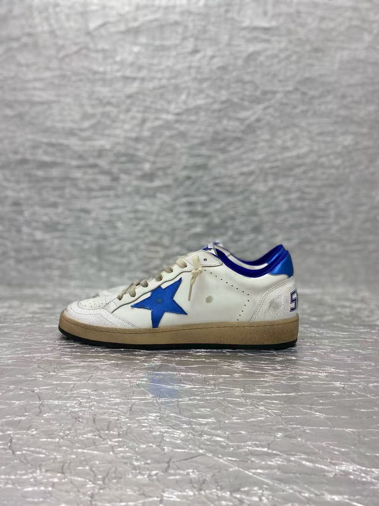 ua g01den G003e s*per-star sneaker
