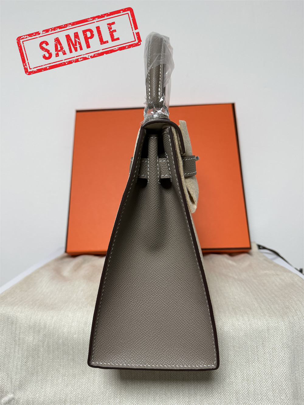 h**mes kelly 28cm (15-20 days for cusT0mization)