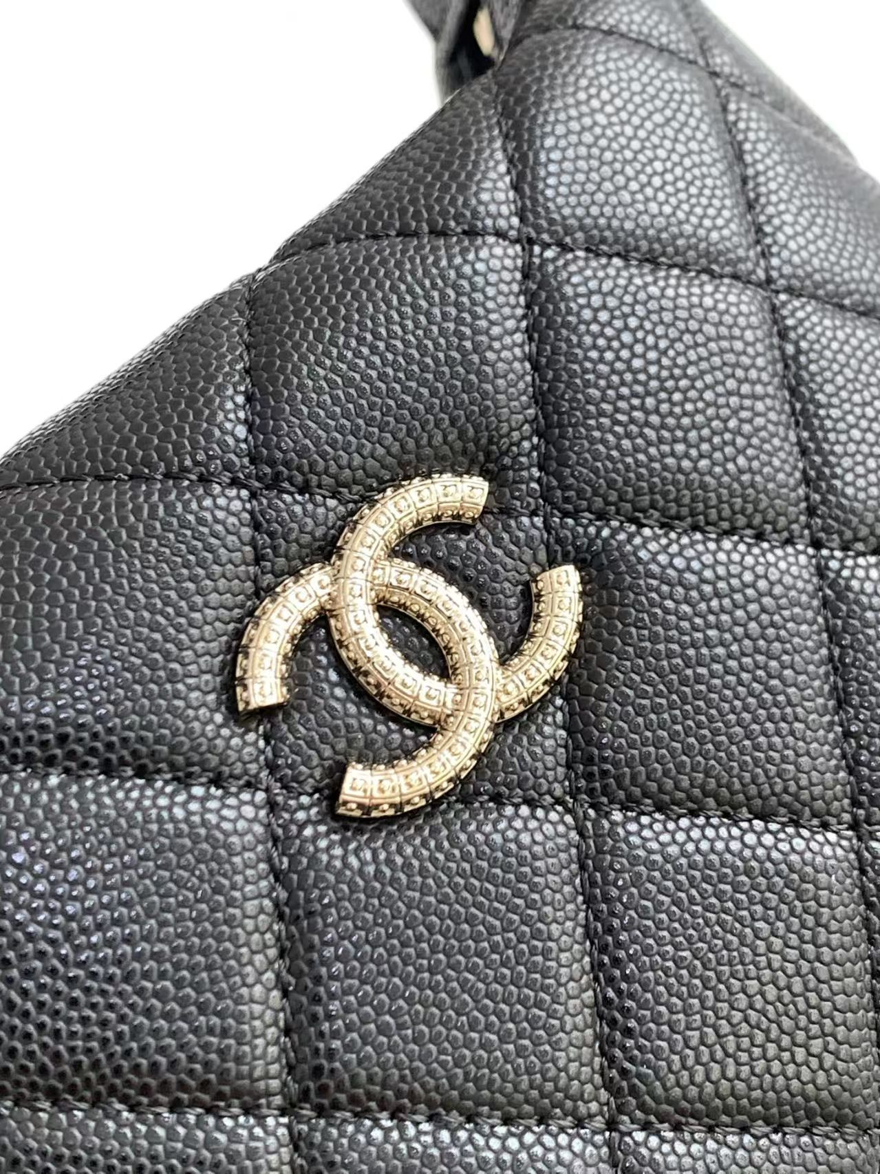 Ch*el clutch with chain 21.5x19x6cm