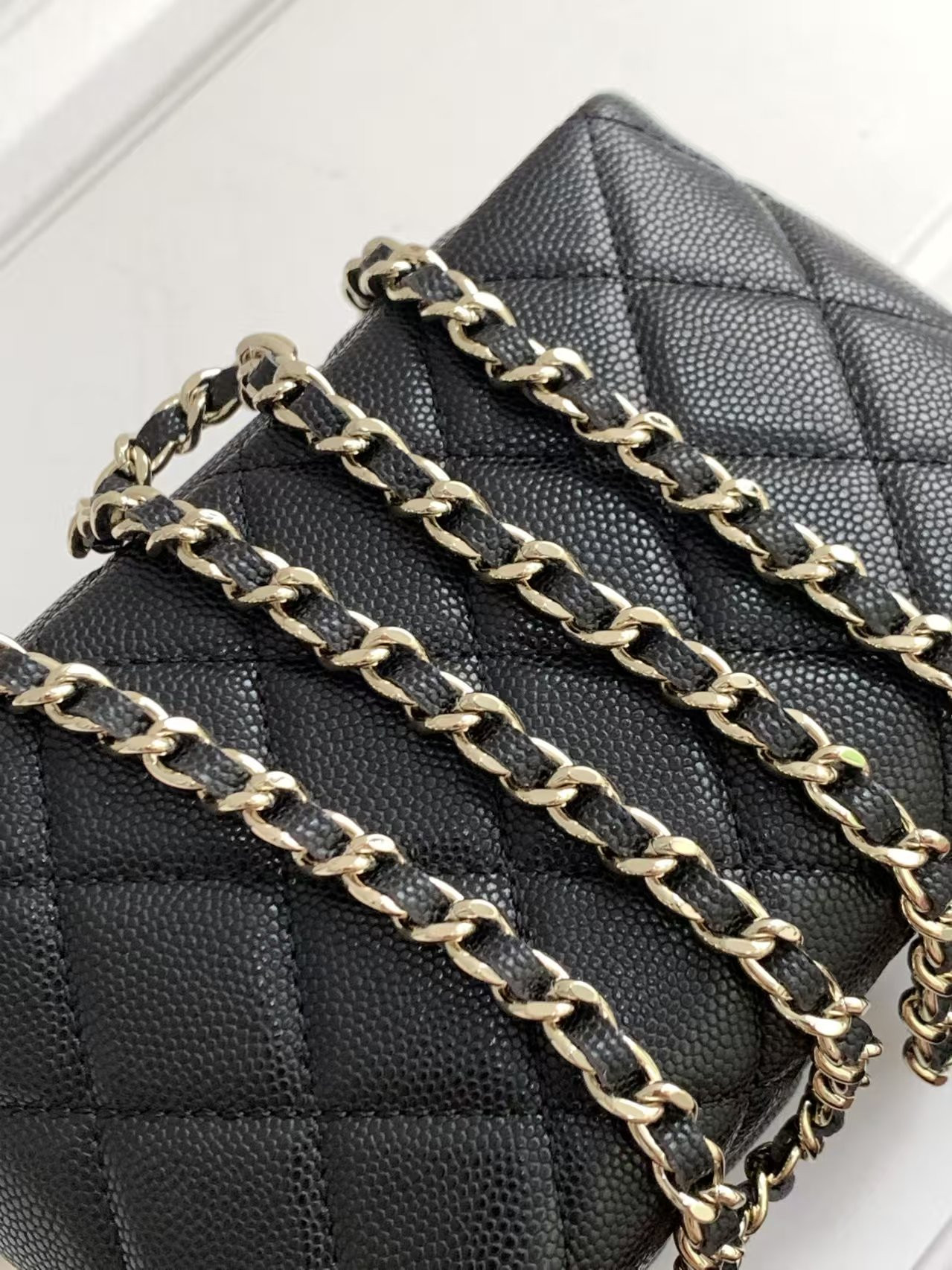 Ch*el clutch with chain 21.5x19x6cm