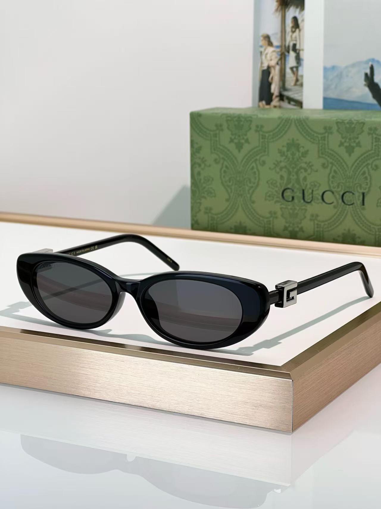 G*u*i glasses gg1680s 52-17-140