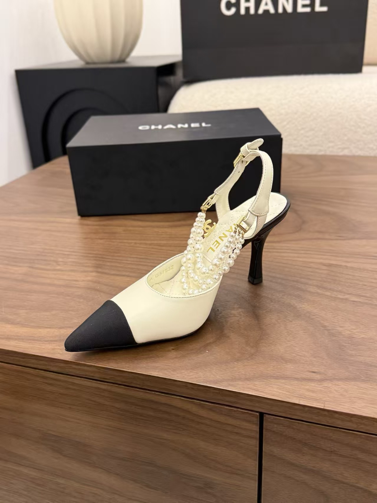 ua Ch*el slingbacks 7.5cm heel