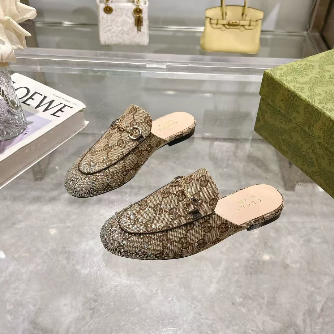 ua G*u*i gg crystal mule