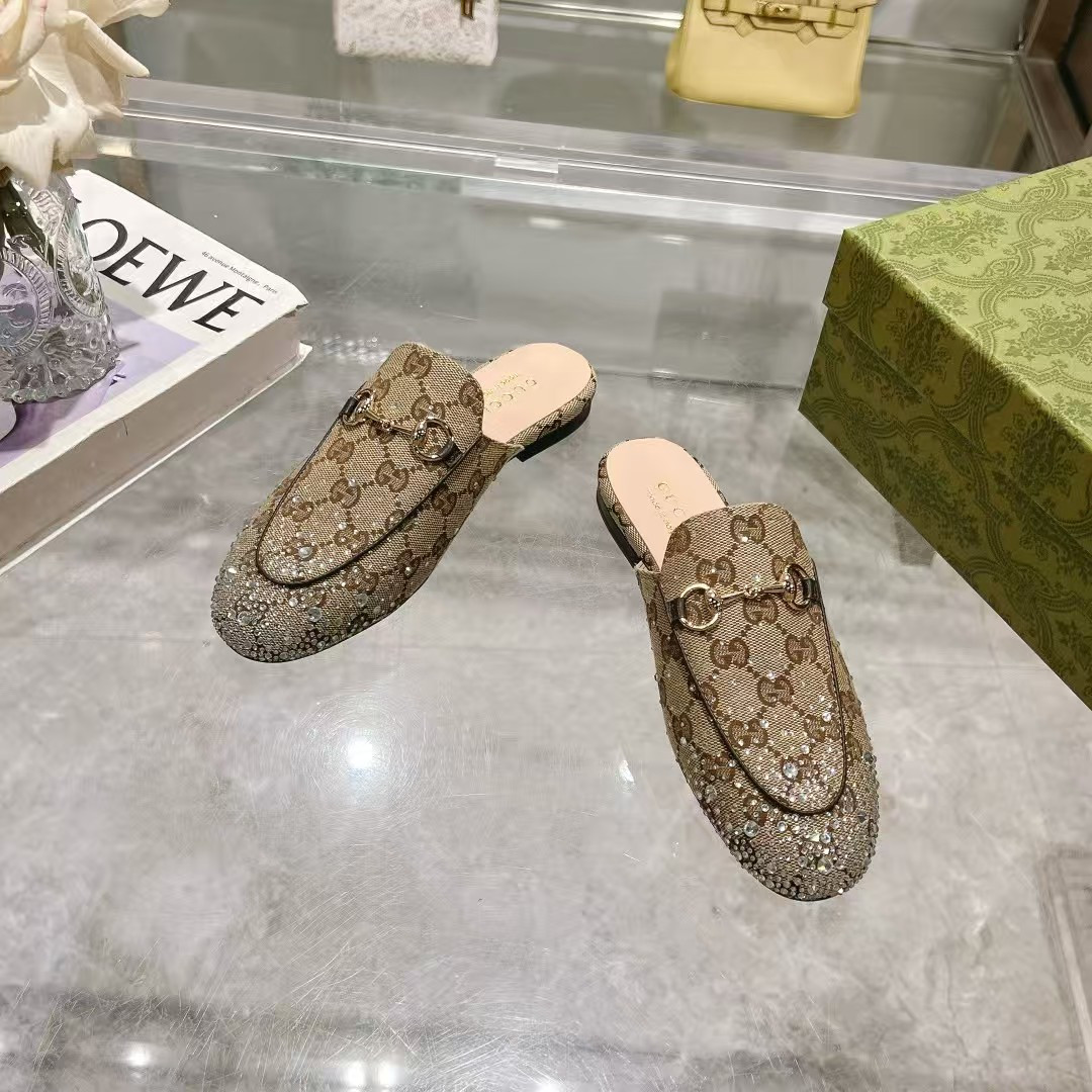 ua G*u*i gg crystal mule