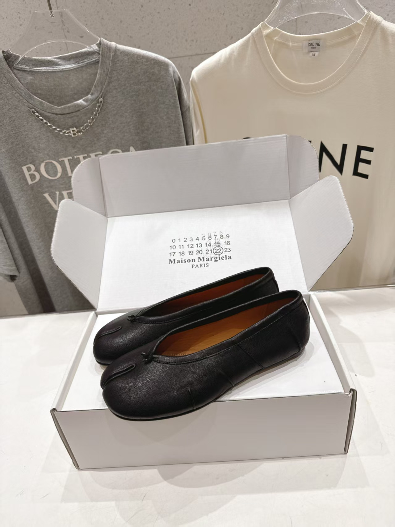 ua ma*s*n Ma*i*la tabi new ballerina