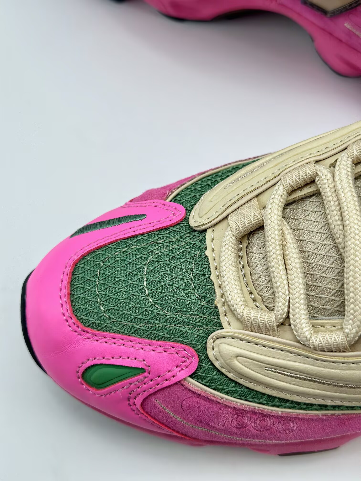 ua new Ba1an*e 1000 tan pink green