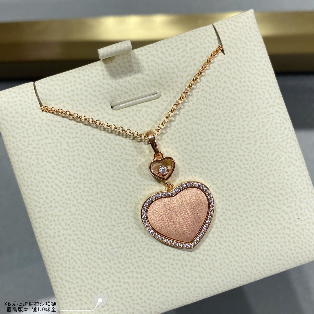 Ch0pard heart-shaped edge di*m*nd brushed necklace
