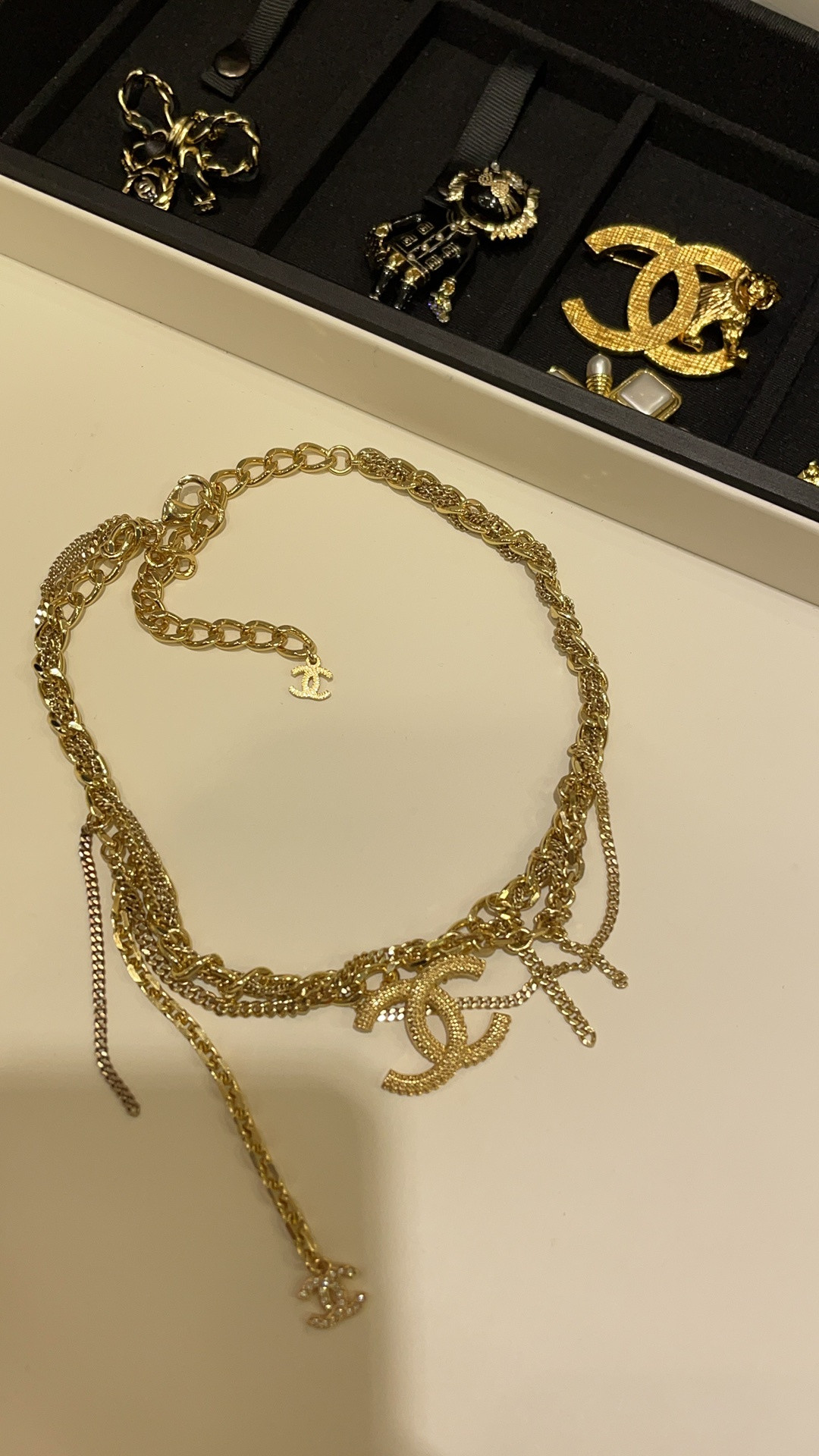 Ch*el necklace