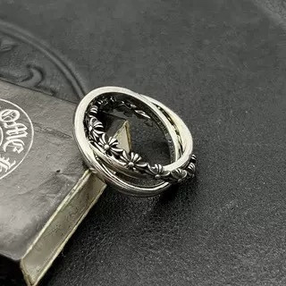 Ch**me He**ts triple ring cross flower ring