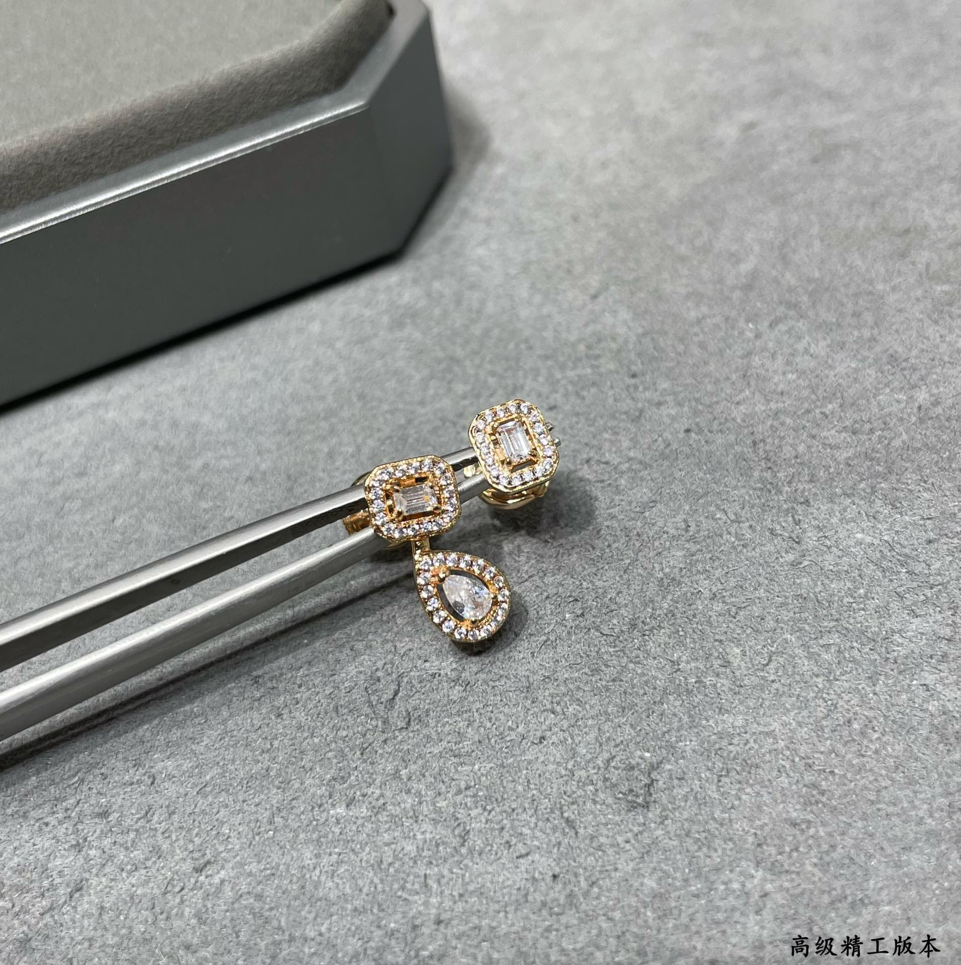 Mes1kaa ab style drop ice cube stud earrings