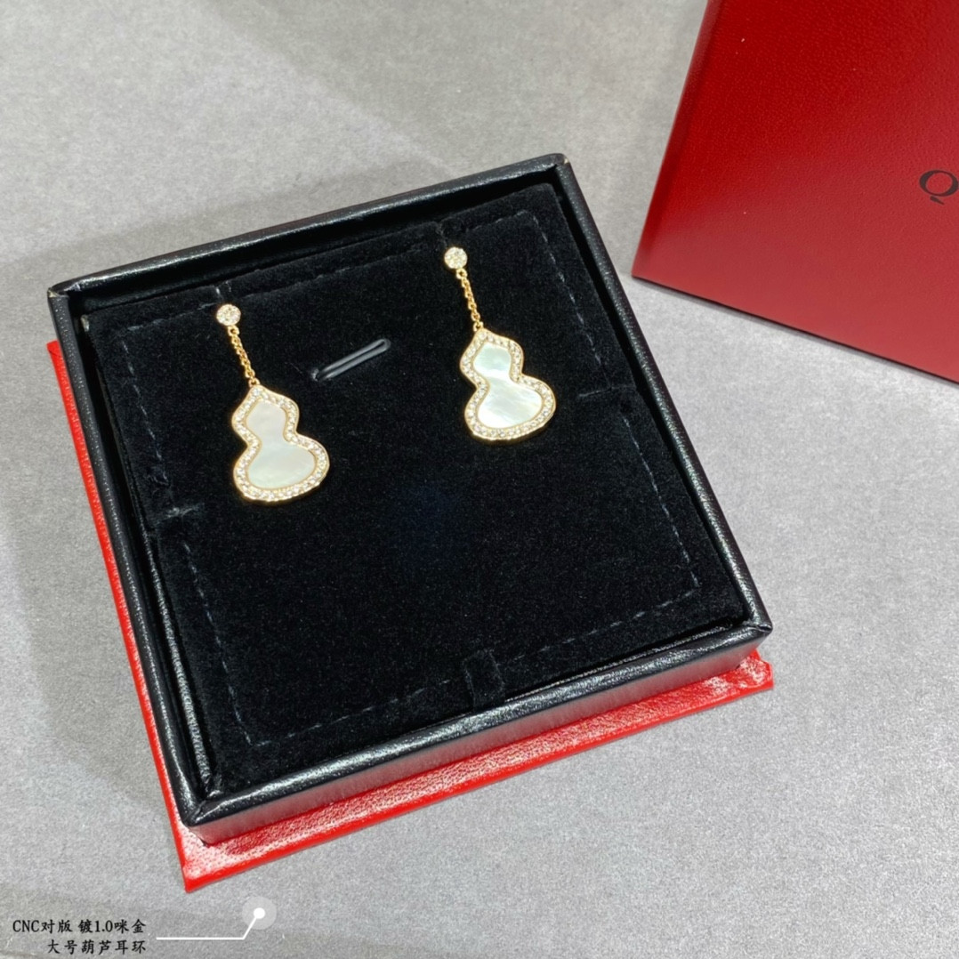 Qee1in large gourd earrings
