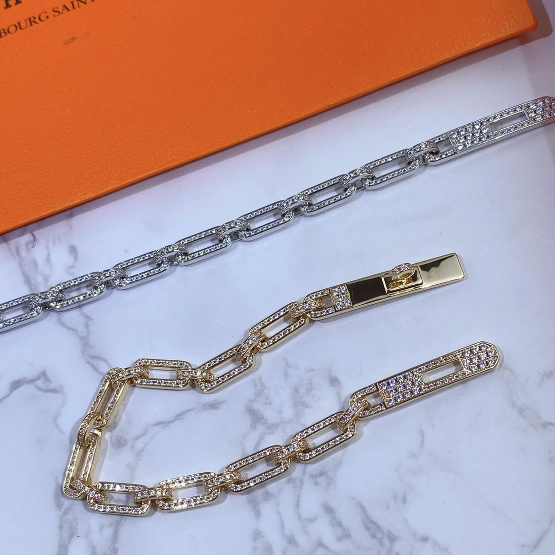 H**mes fully di*m*nd-encrusted kelly bracelet