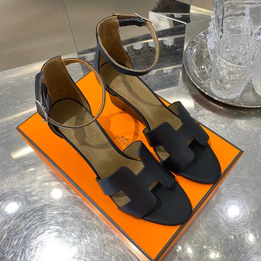 ua H**mes legend sandal