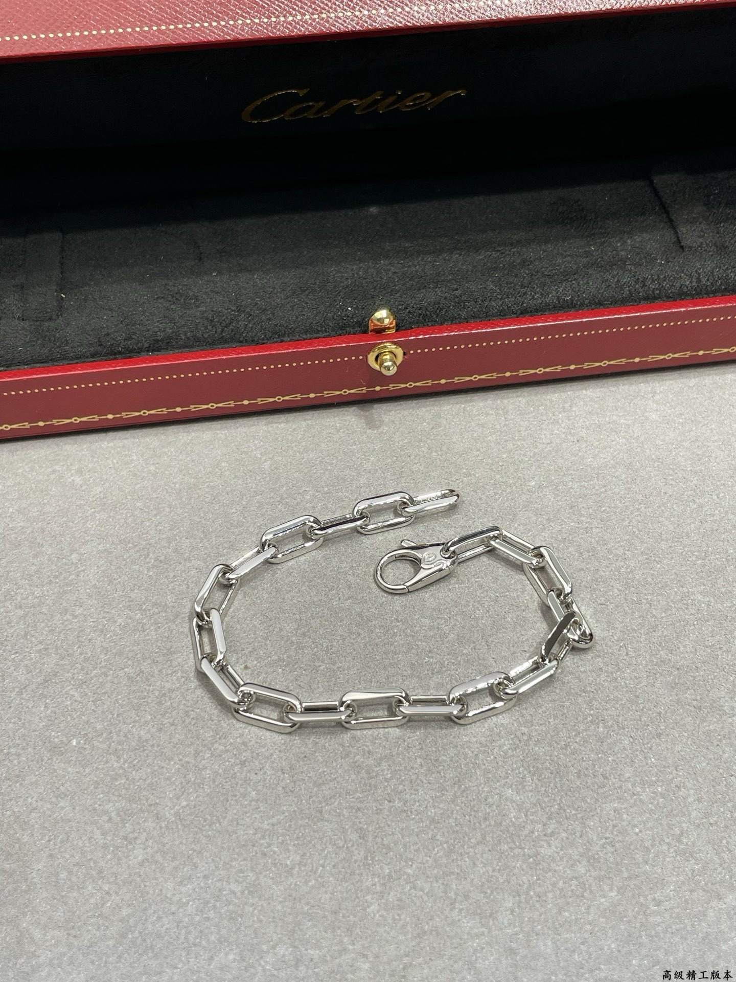 Ca*t*er santos de bracelet(chain length 20cm)