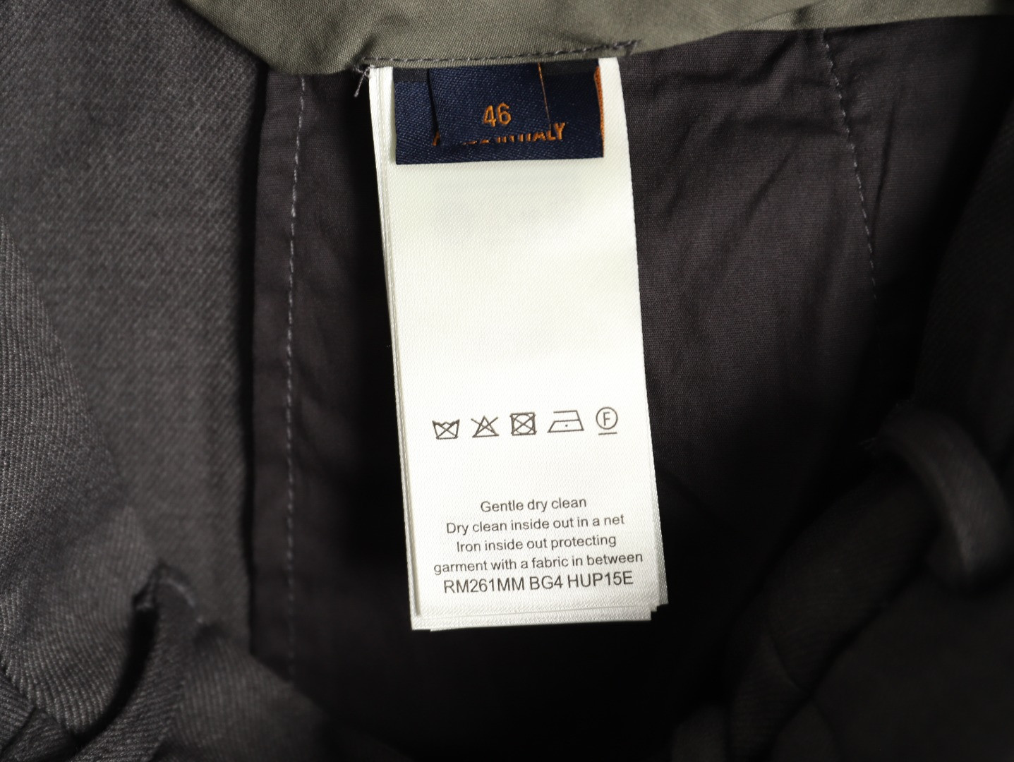 l0*is V*t0n lv 26ss pants suit