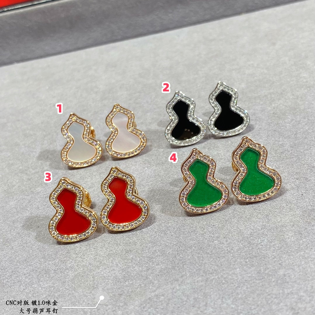 Qee1in large gourd stud earrings