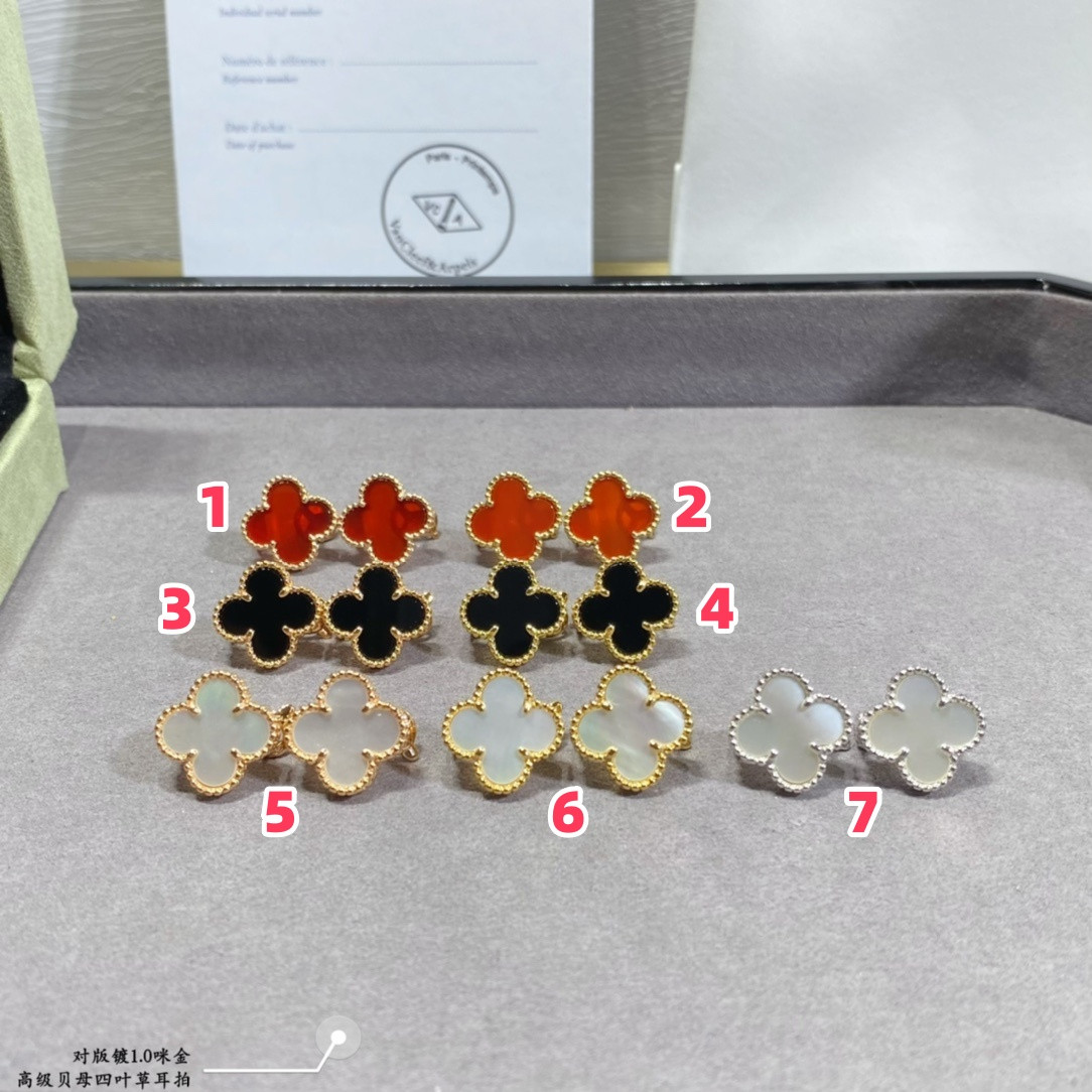 v*n cl*f & arpels preM1vm fritillaria four-leaf clover earrings 1.5cm