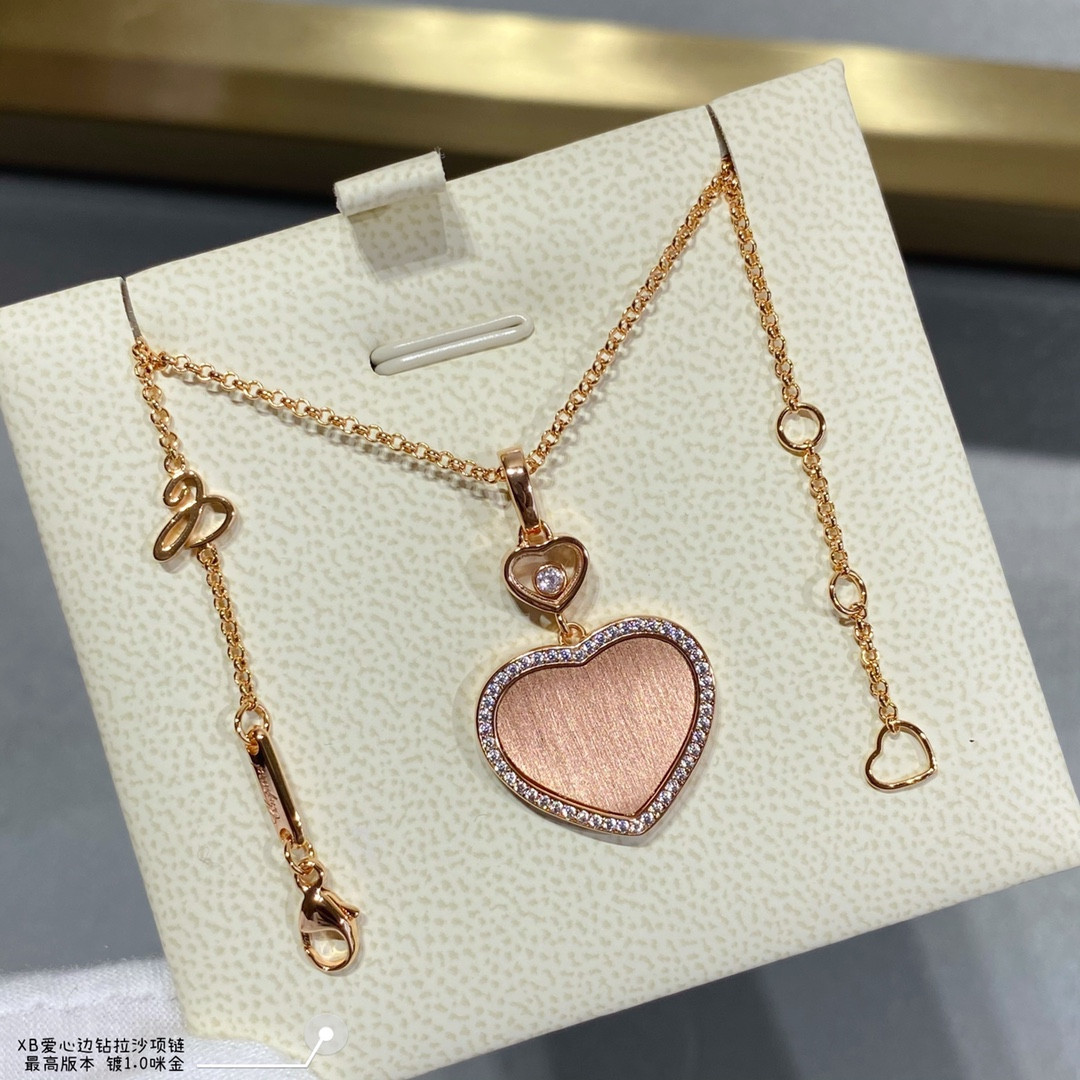 Ch0pard heart-shaped edge di*m*nd brushed necklace