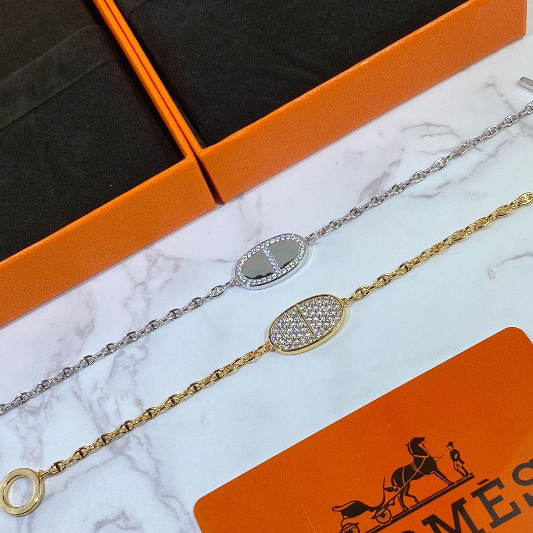 H**mes round  h pendant bracelet