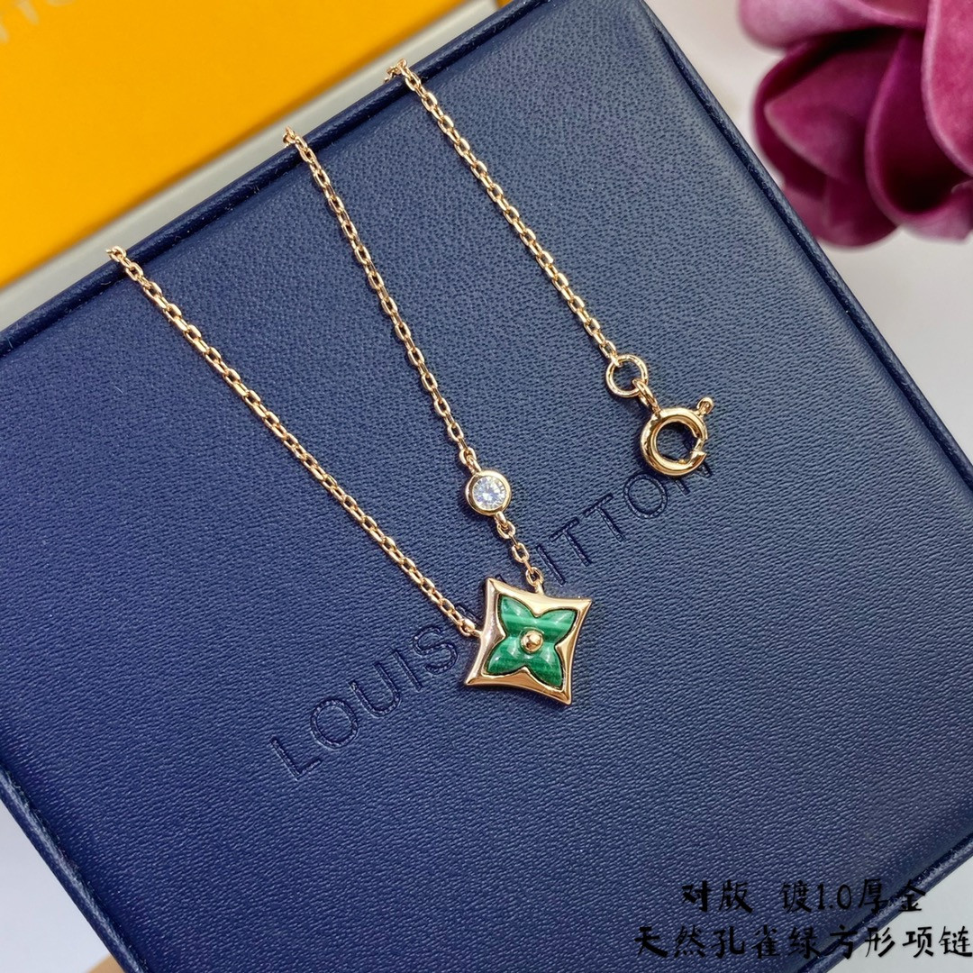 l0*is V*t0n square natural malachite necklace