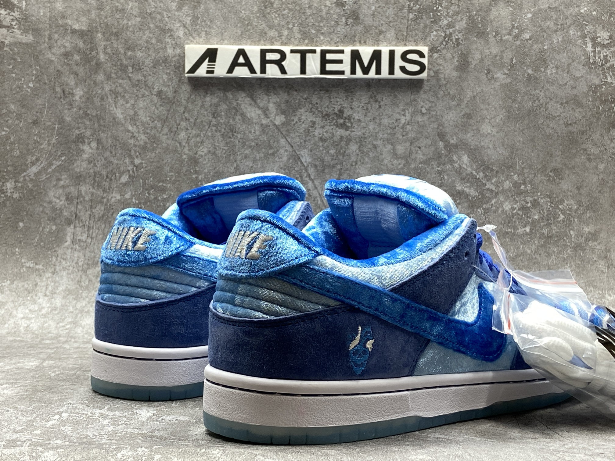 nike sb dunk low strangelove skateboards blue (cusT0mization version )