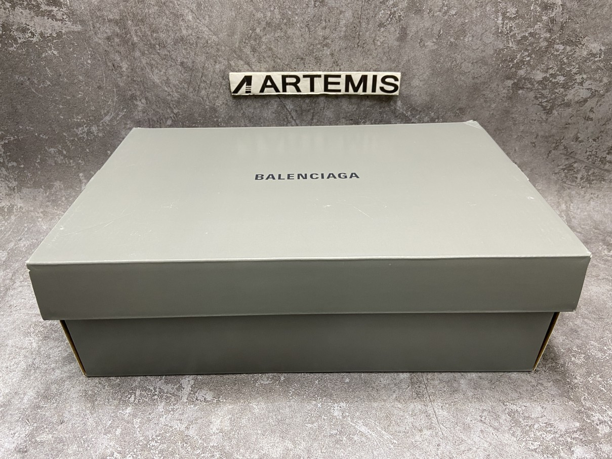 balenciga Gr*ffiti speed sneaker