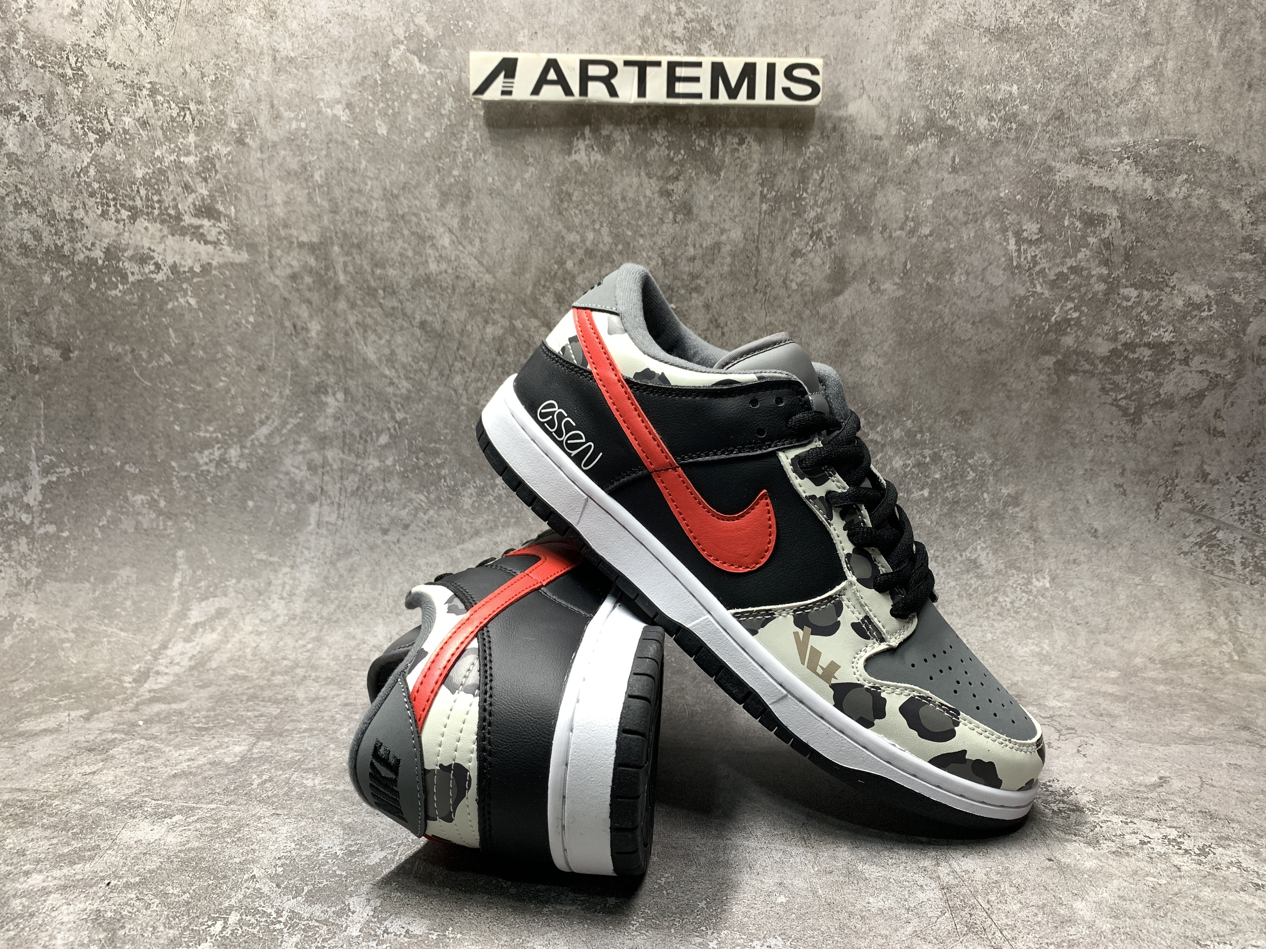 nike dunk sb low Gr*ffiti