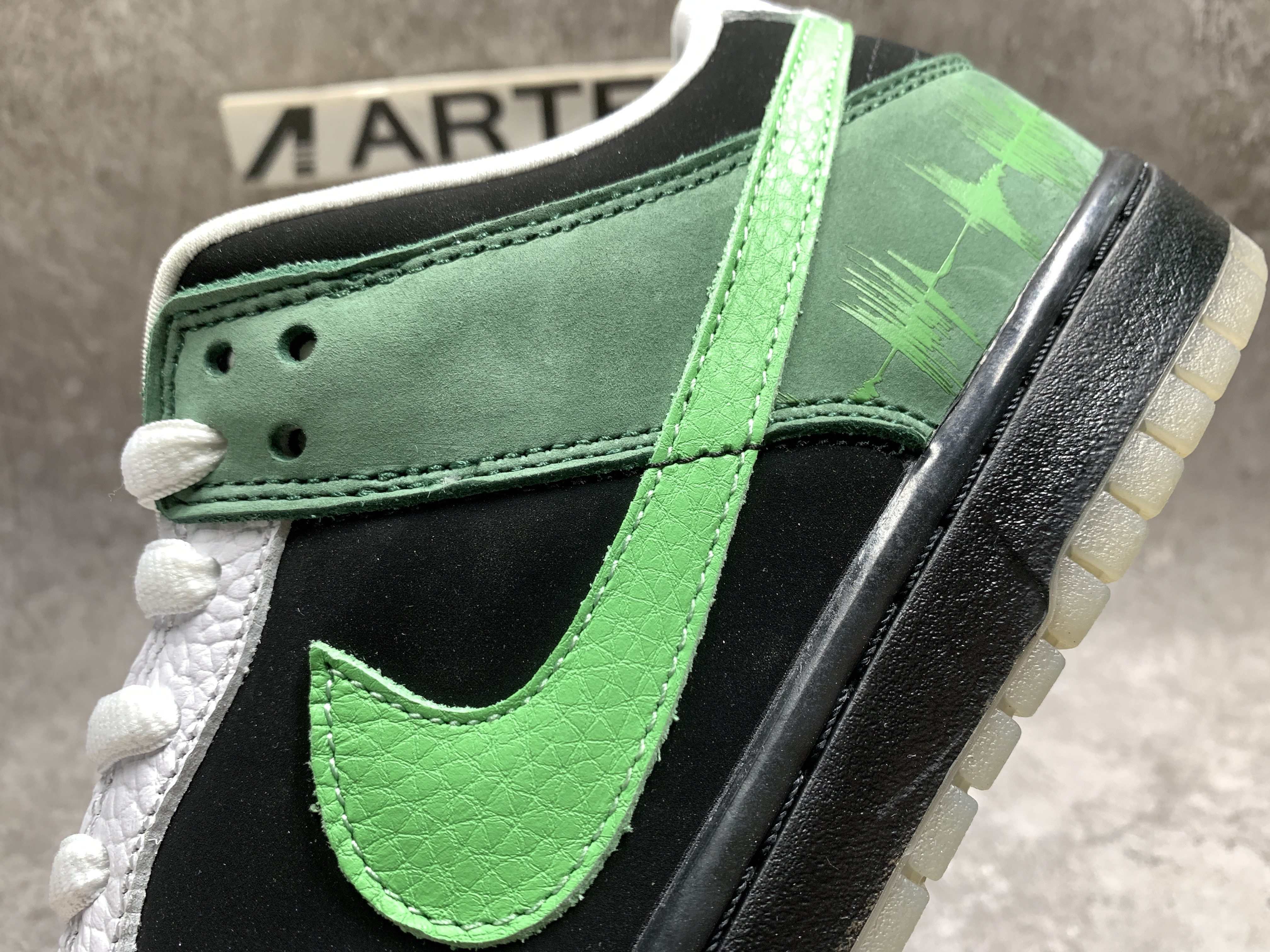 nike dunk low preM1vm sb c & k