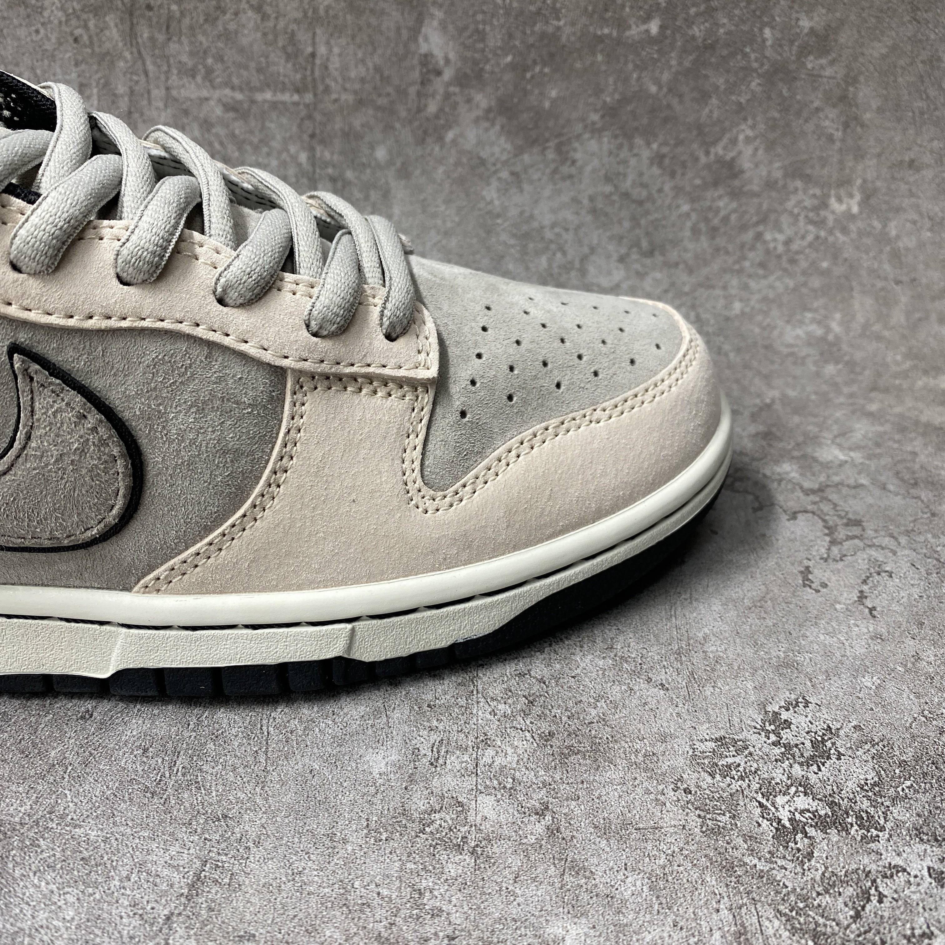 nike dunk low katushiro T0mo ombres volantes
