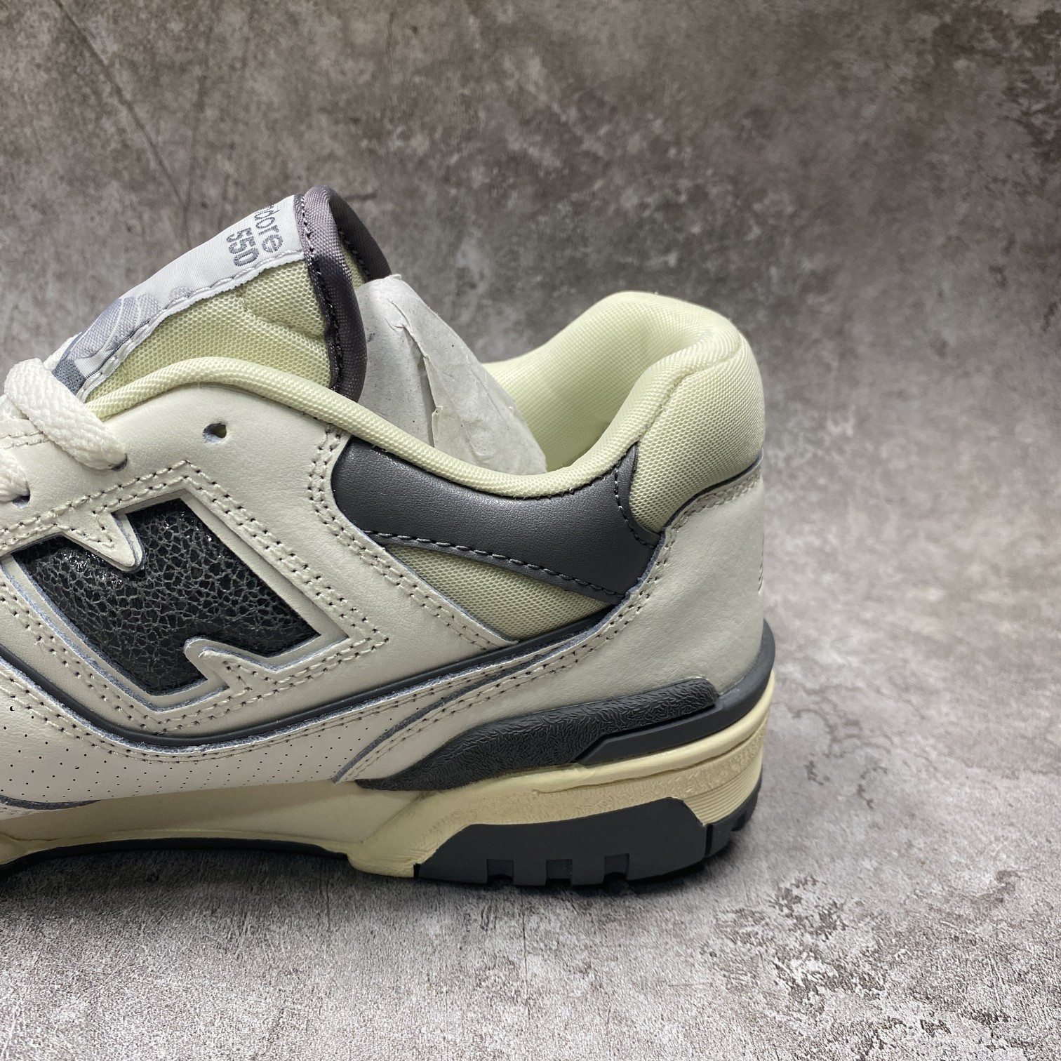 new Ba1an*e 550 aime leon dore white grey