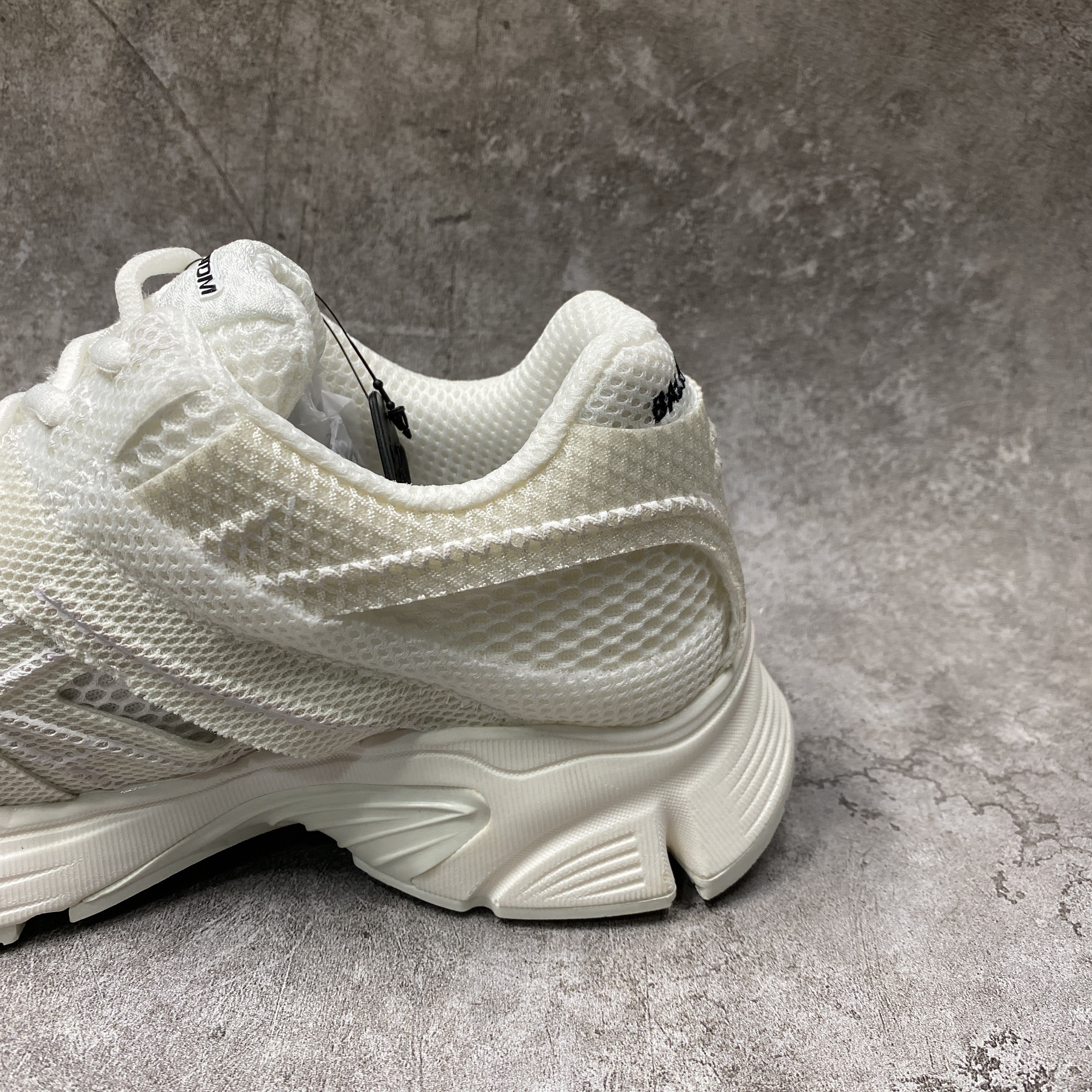 balenciga phanT0m sneaker white