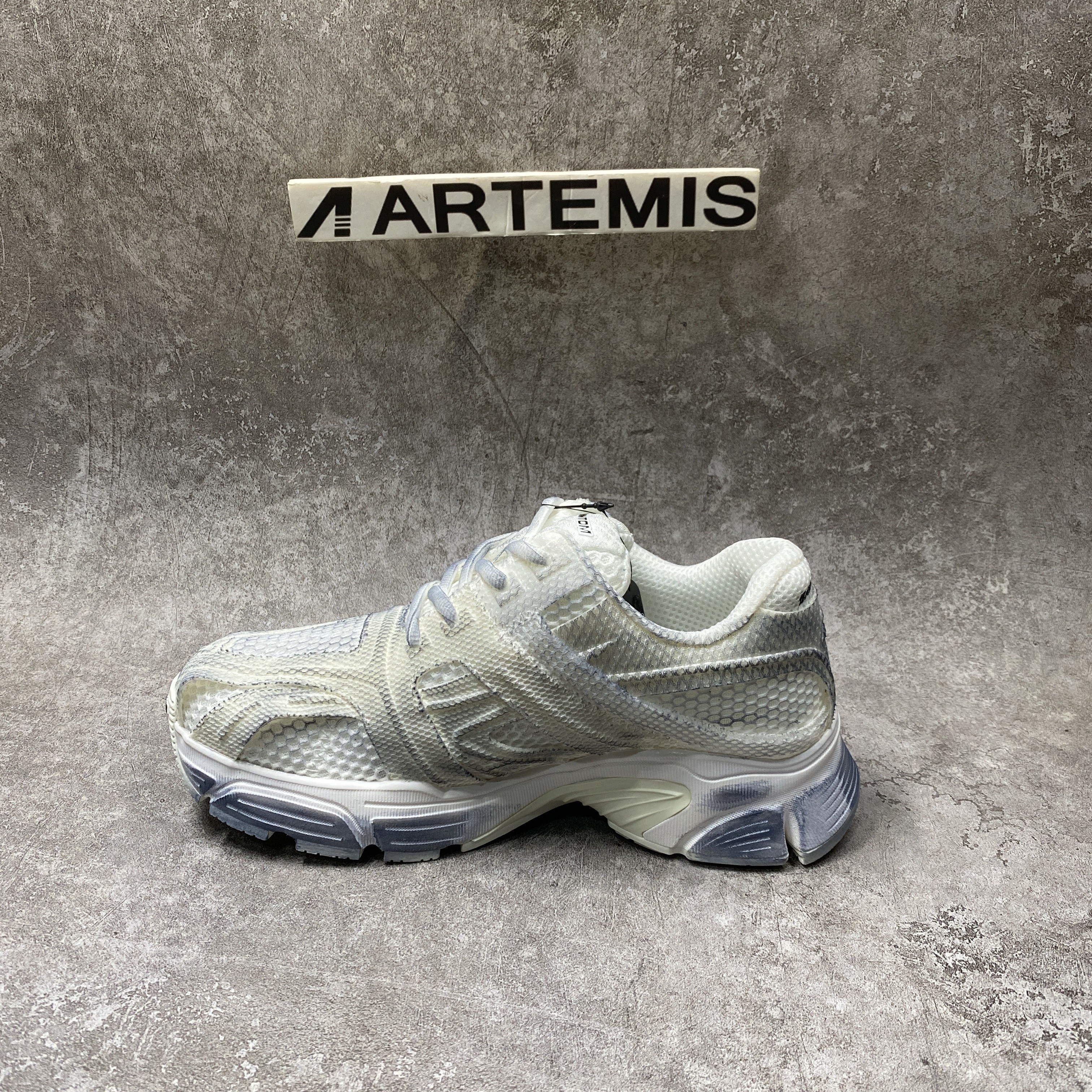 balenciga phanT0m trainers washed white
