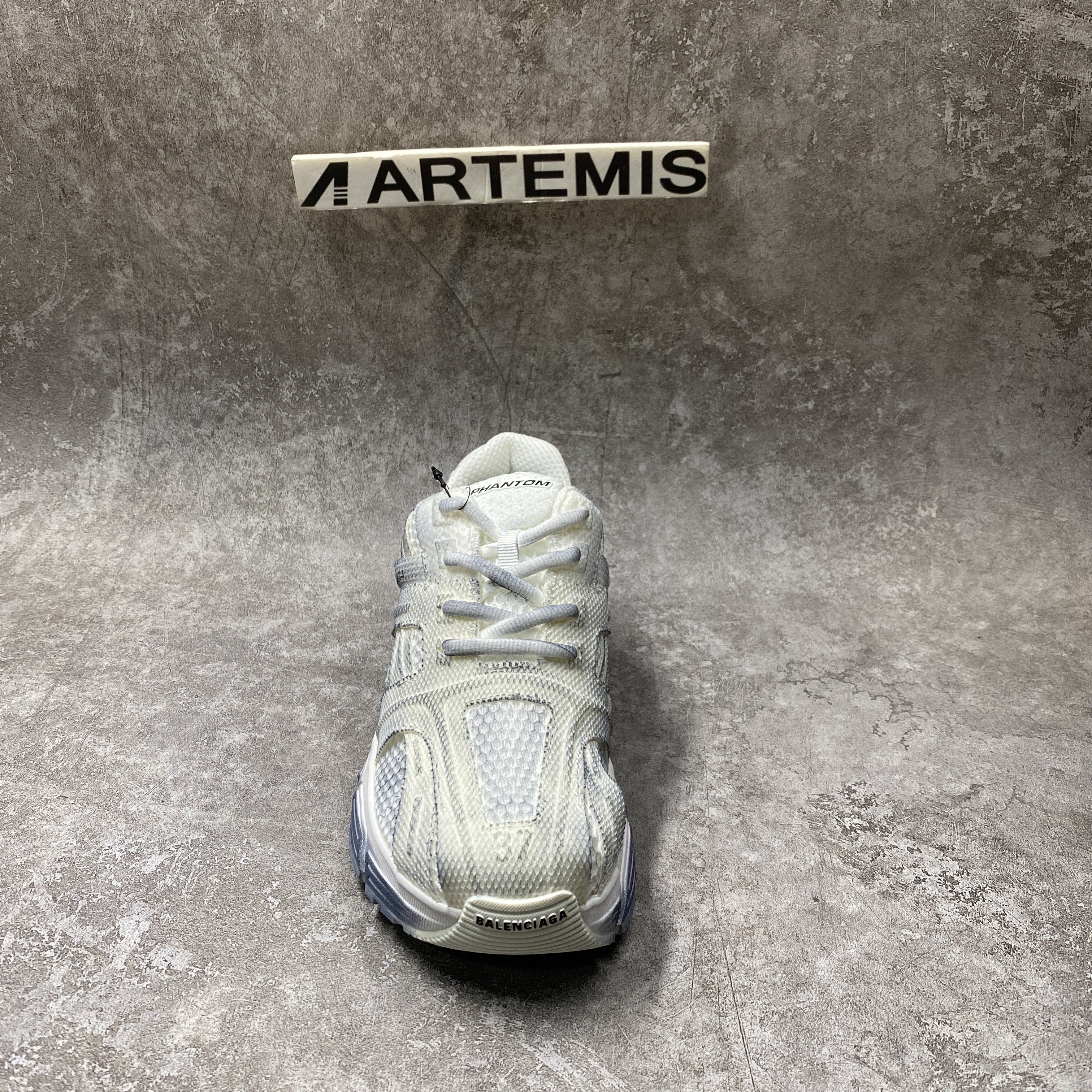balenciga phanT0m trainers washed white