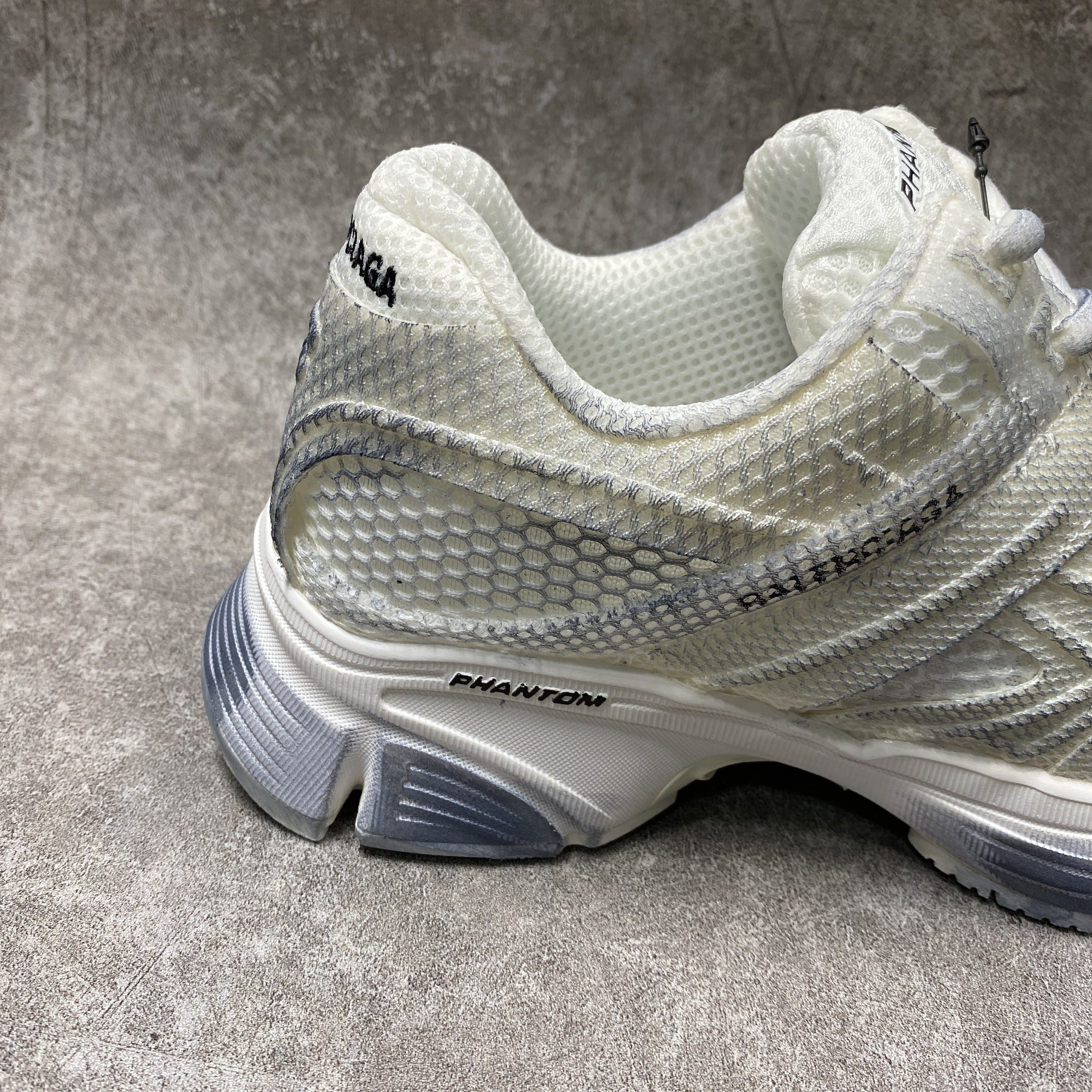 balenciga phanT0m trainers washed white
